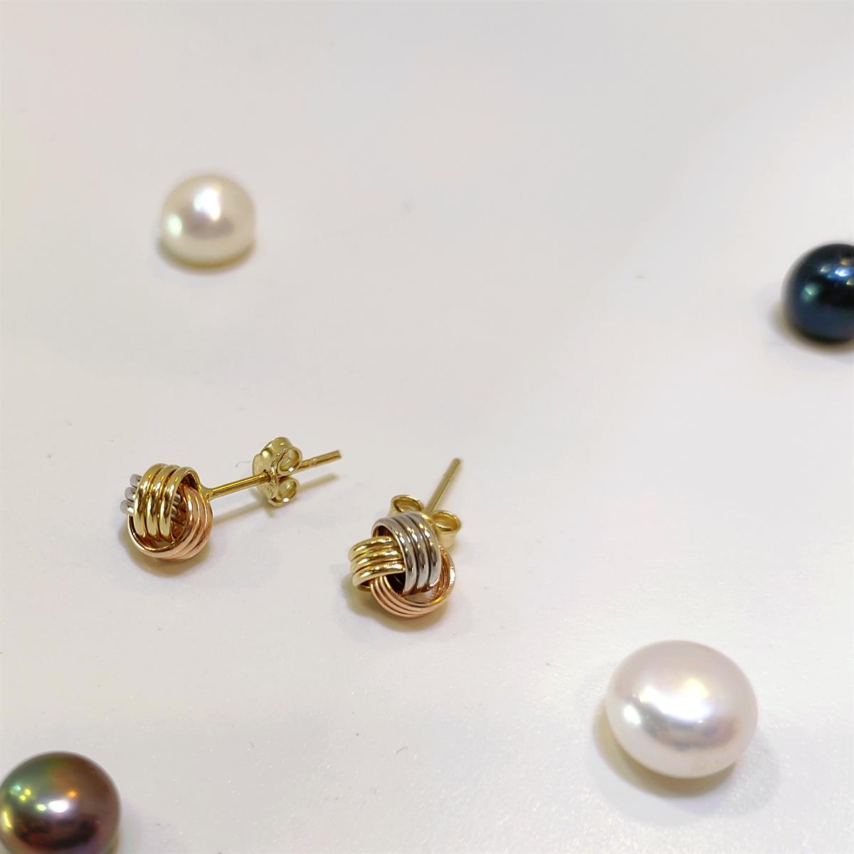 7mm Yün Yumağı Vidalı Küpe 14 Ayar Altın HD VİDEOLU