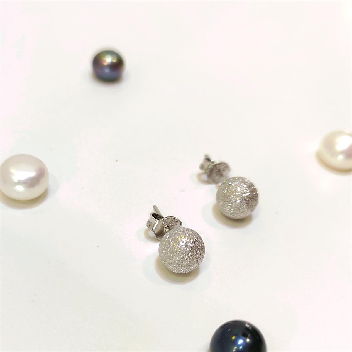 7mm Zımparalı Kumlu Top Küpe 14 Ayar Altın HD VİDEOLU