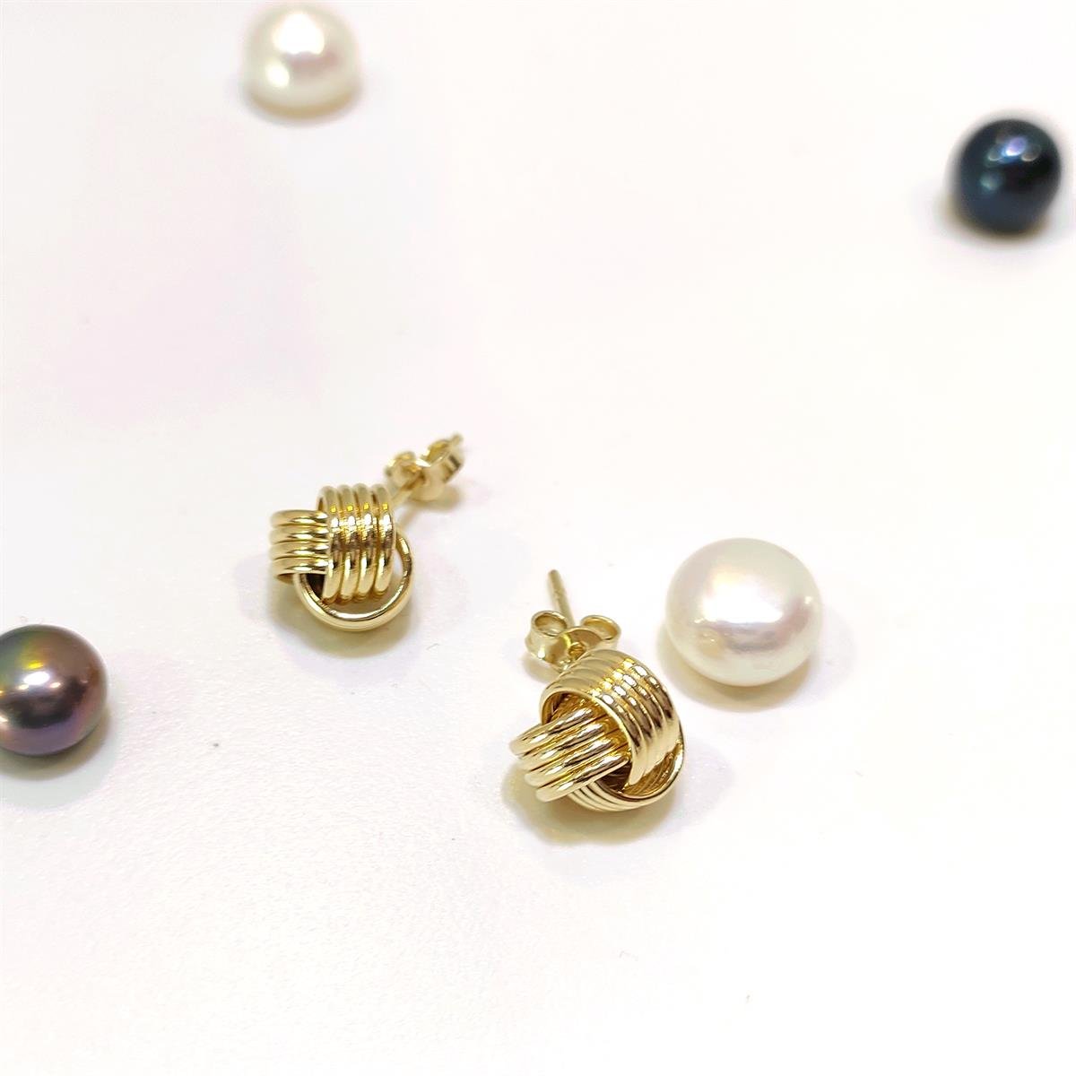 8.5mm Yün Yumağı Vidalı Küpe 14 Ayar Altın HD VİDEOLU