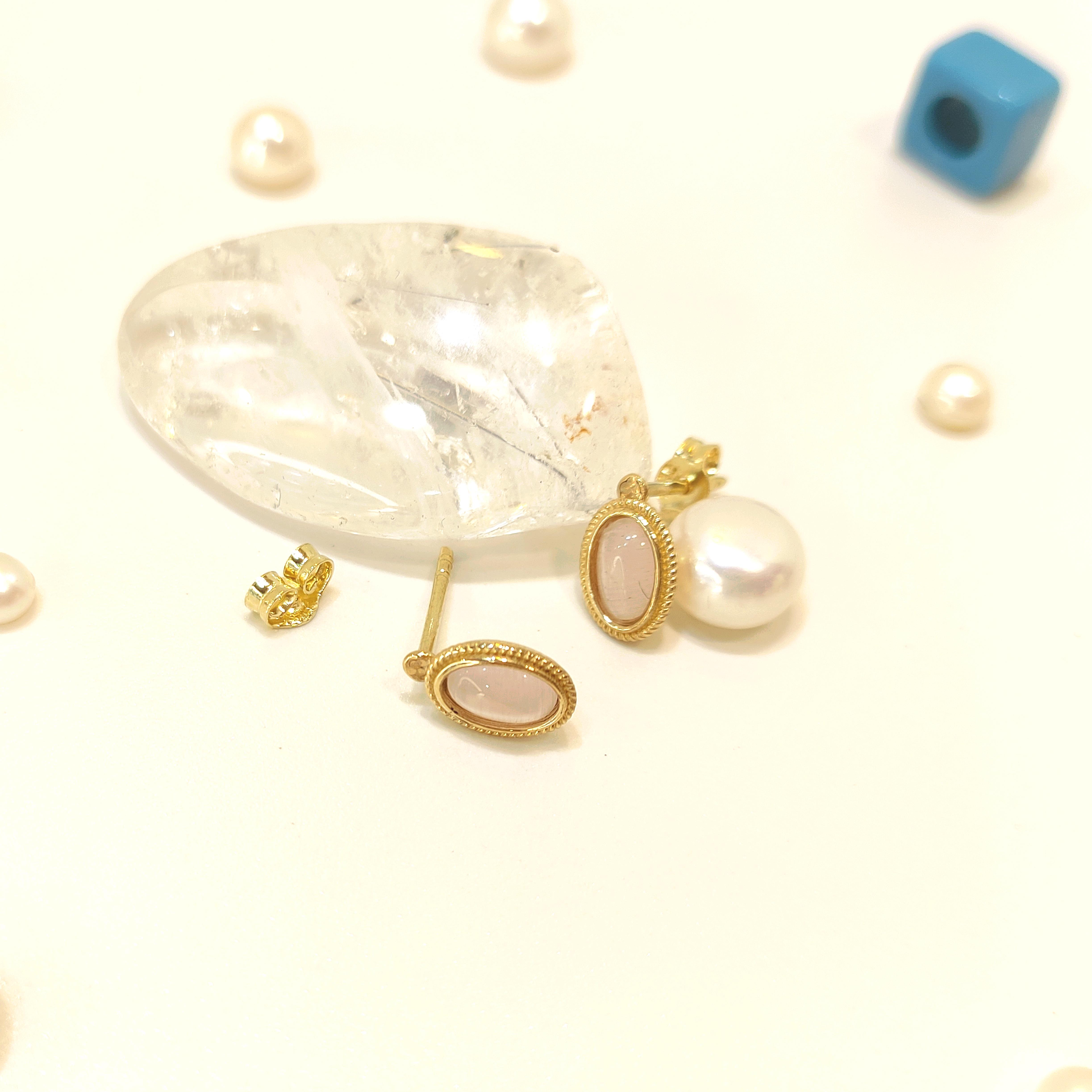 Açık Pembe Taşlı Vidalı Küpe 14 Ayar Altın HD VİDEOLU