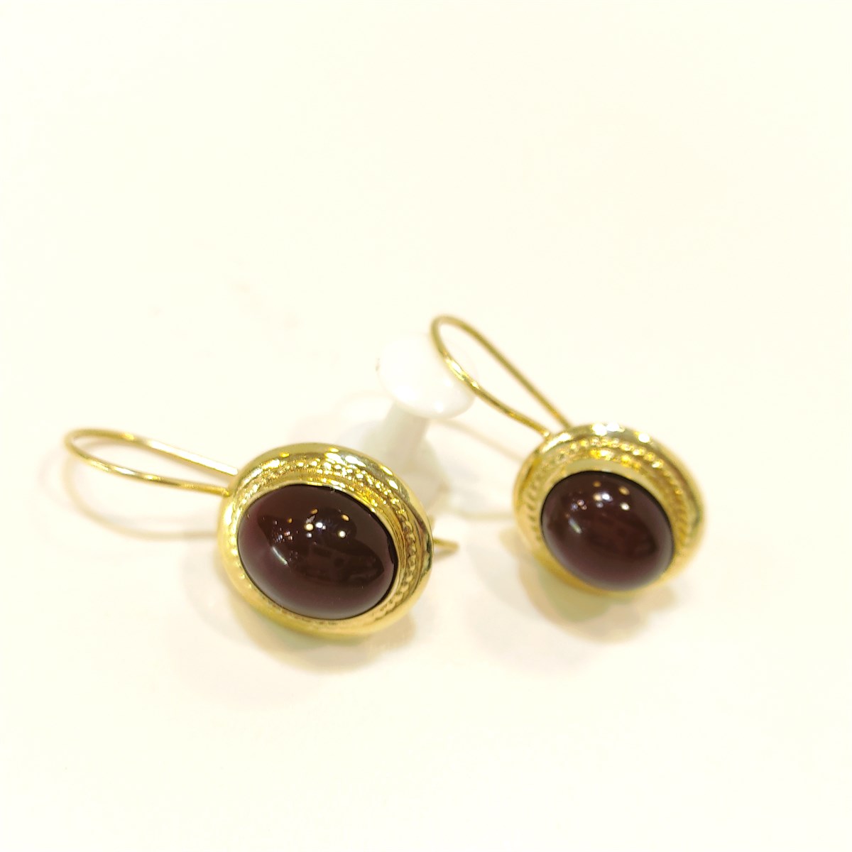 Akik Taşlı Sallanan Küpe 14 Ayar Altın 4K VİDEOLU