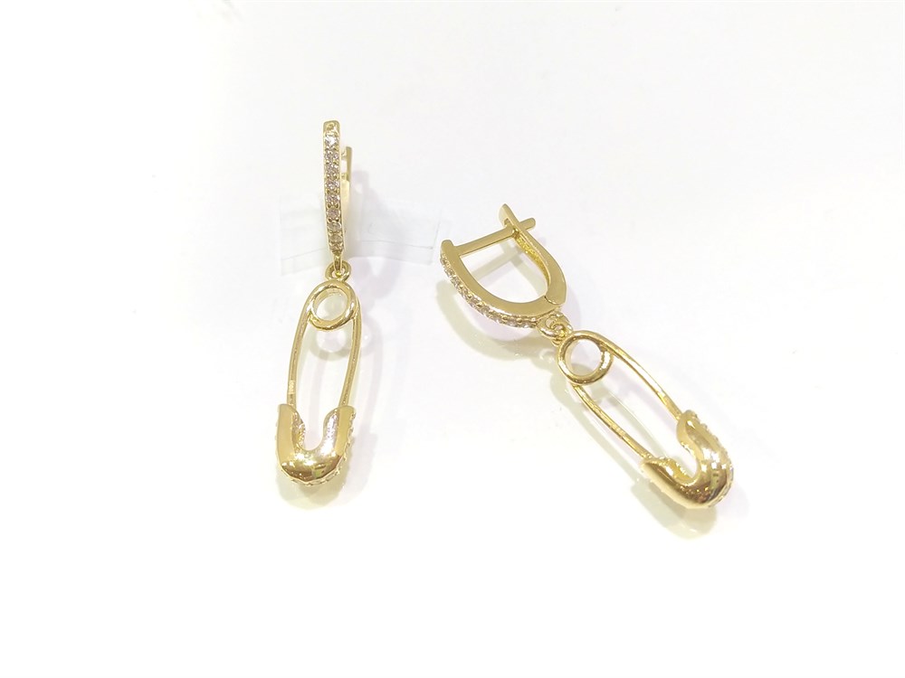 Çengelli İğne Figürlü Sallanan Küpe 14 Ayar Altın