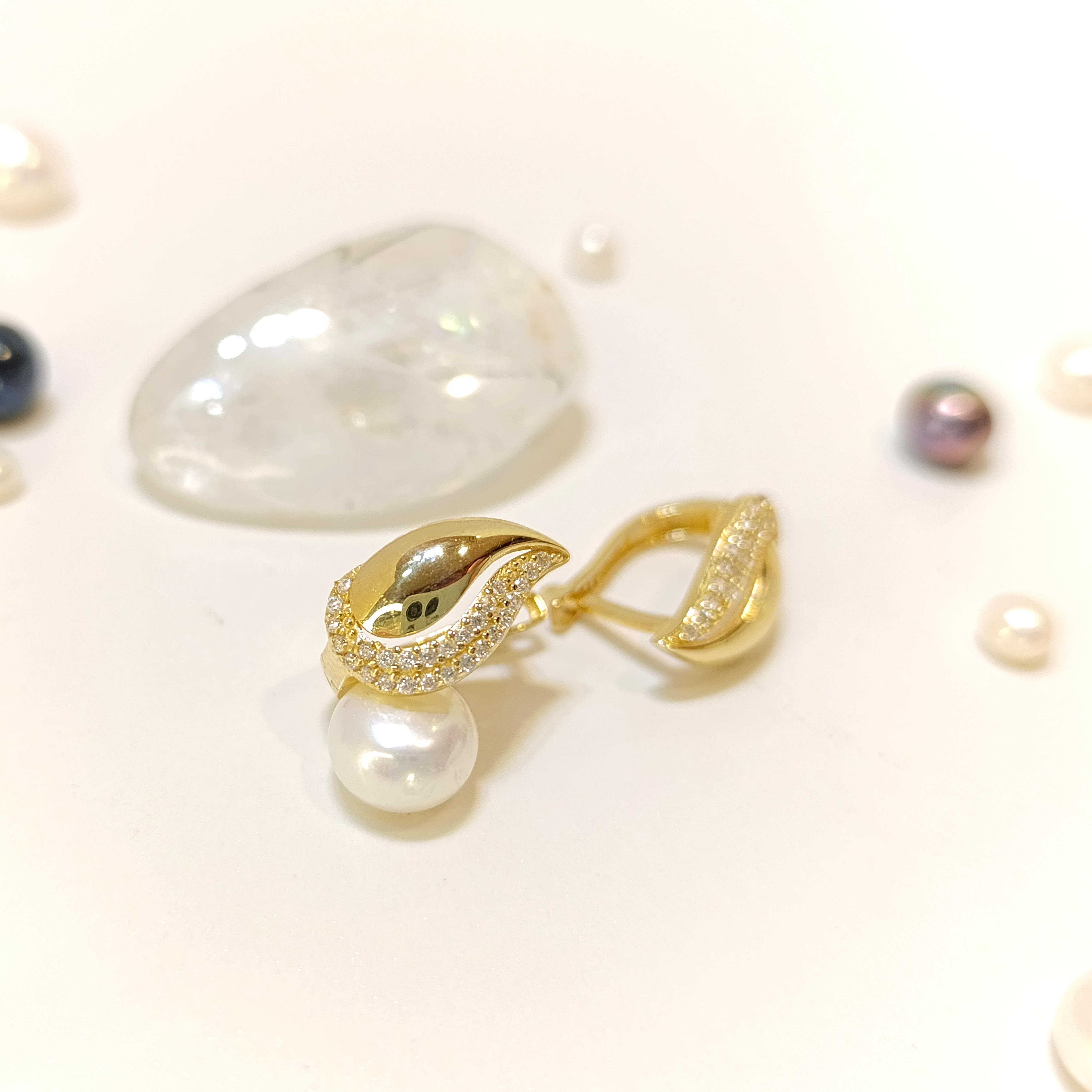 Damla Küpe 14 Ayar Altın HD VİDEOLU