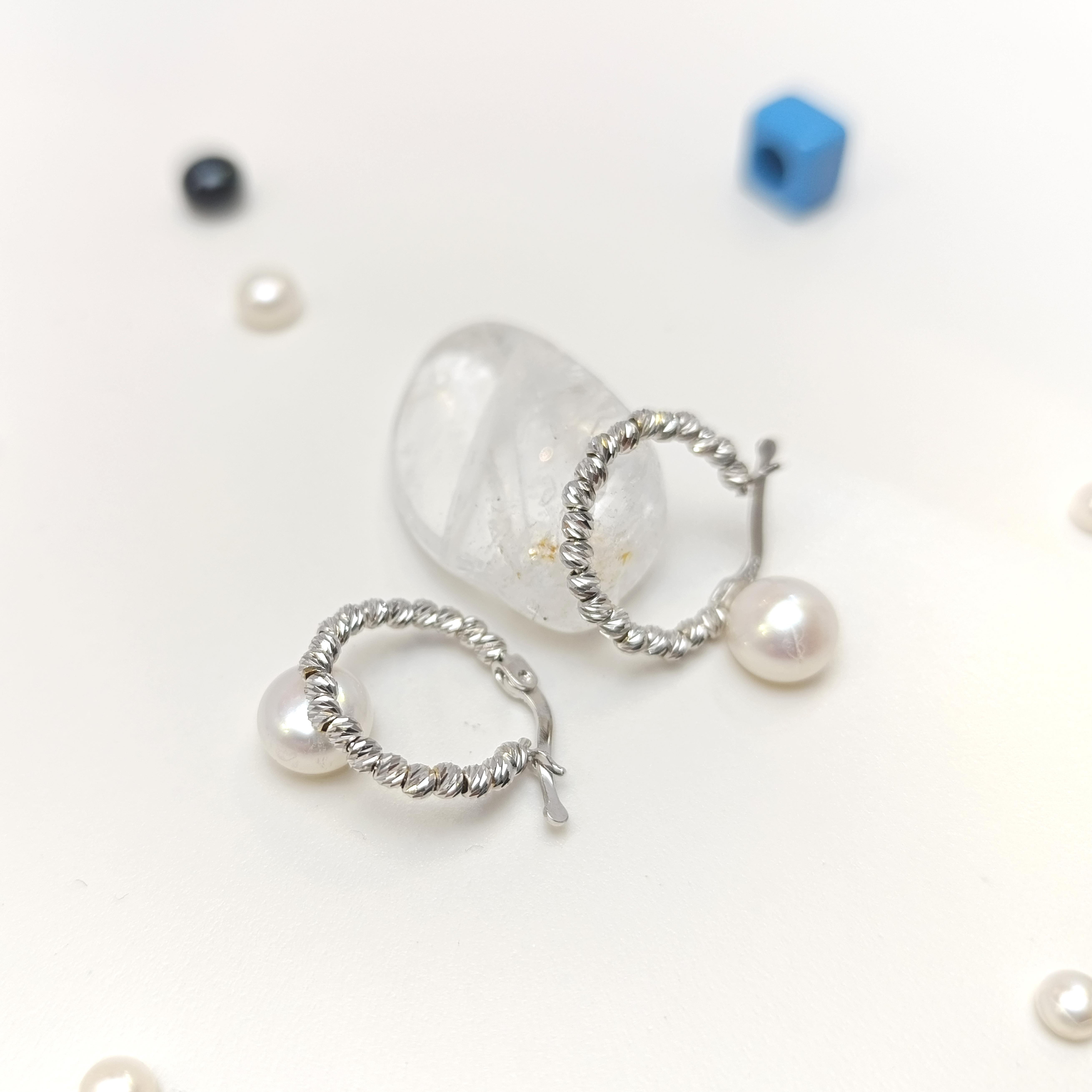 Dorika Toplu Halka Küpe 14 Ayar Altın HD VİDEOLU