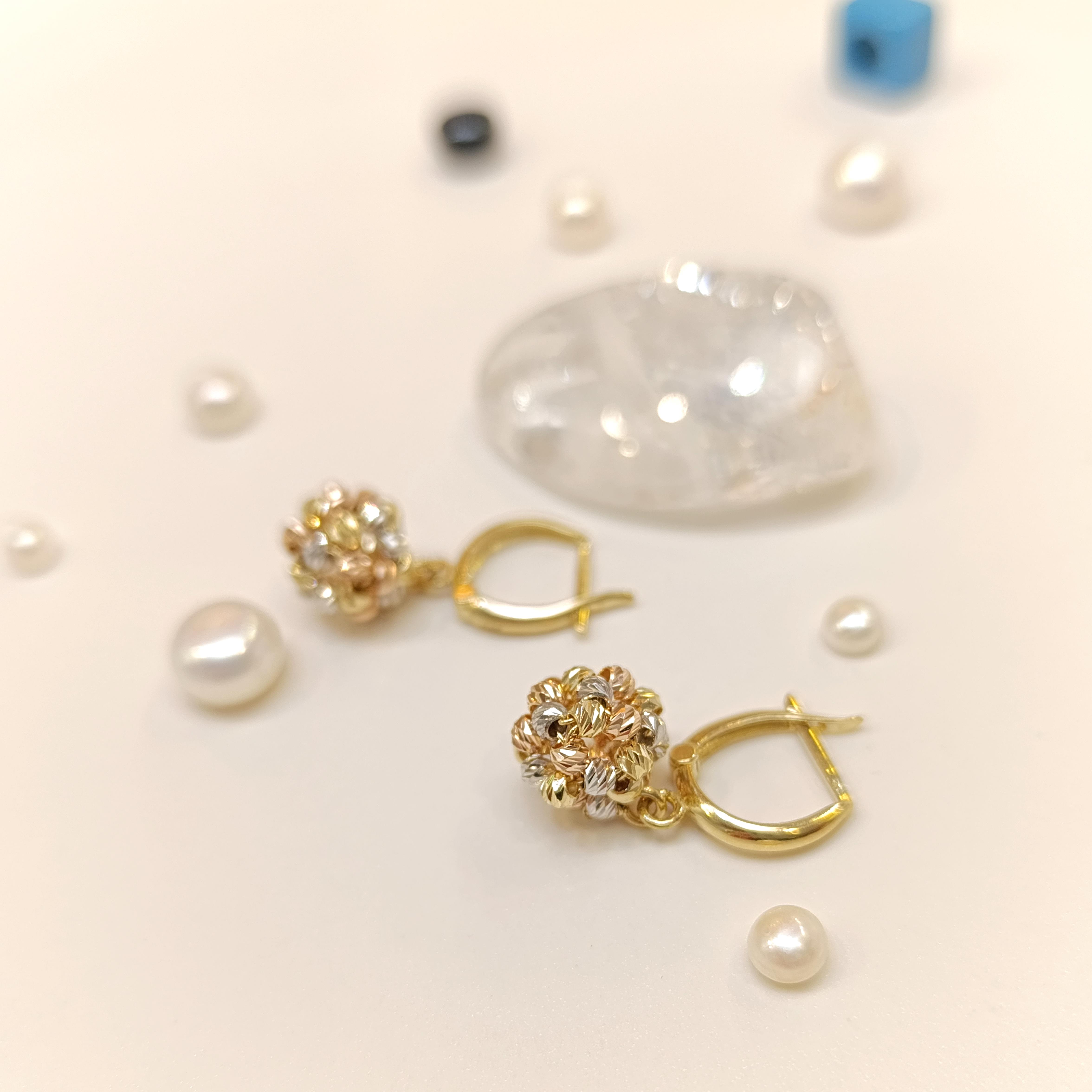 Dorika Toplu Sallanan Küpe 14 Ayar Altın HD VİDEOLU