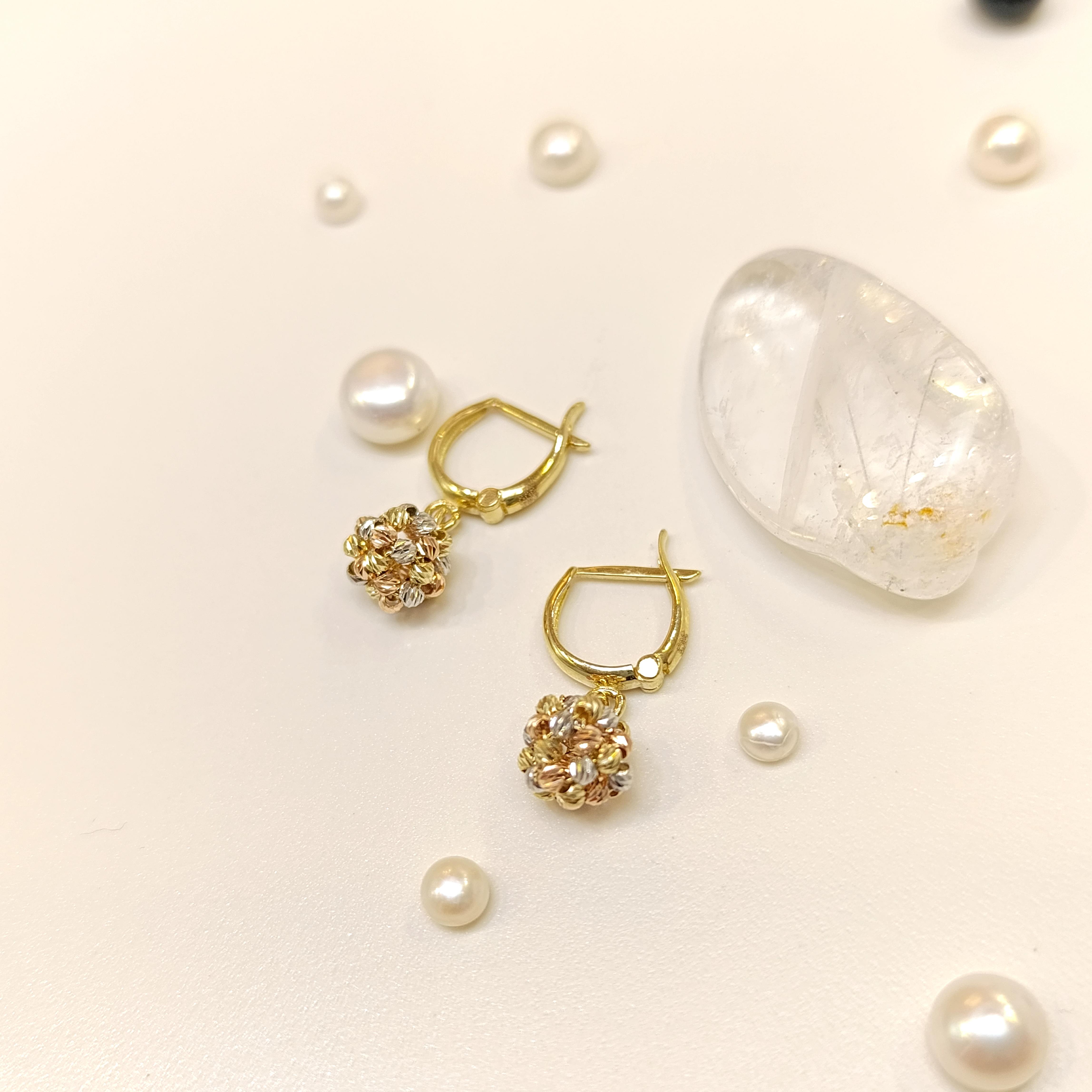 Dorika Toplu Sallanan Küpe 14 Ayar Altın HD VİDEOLU