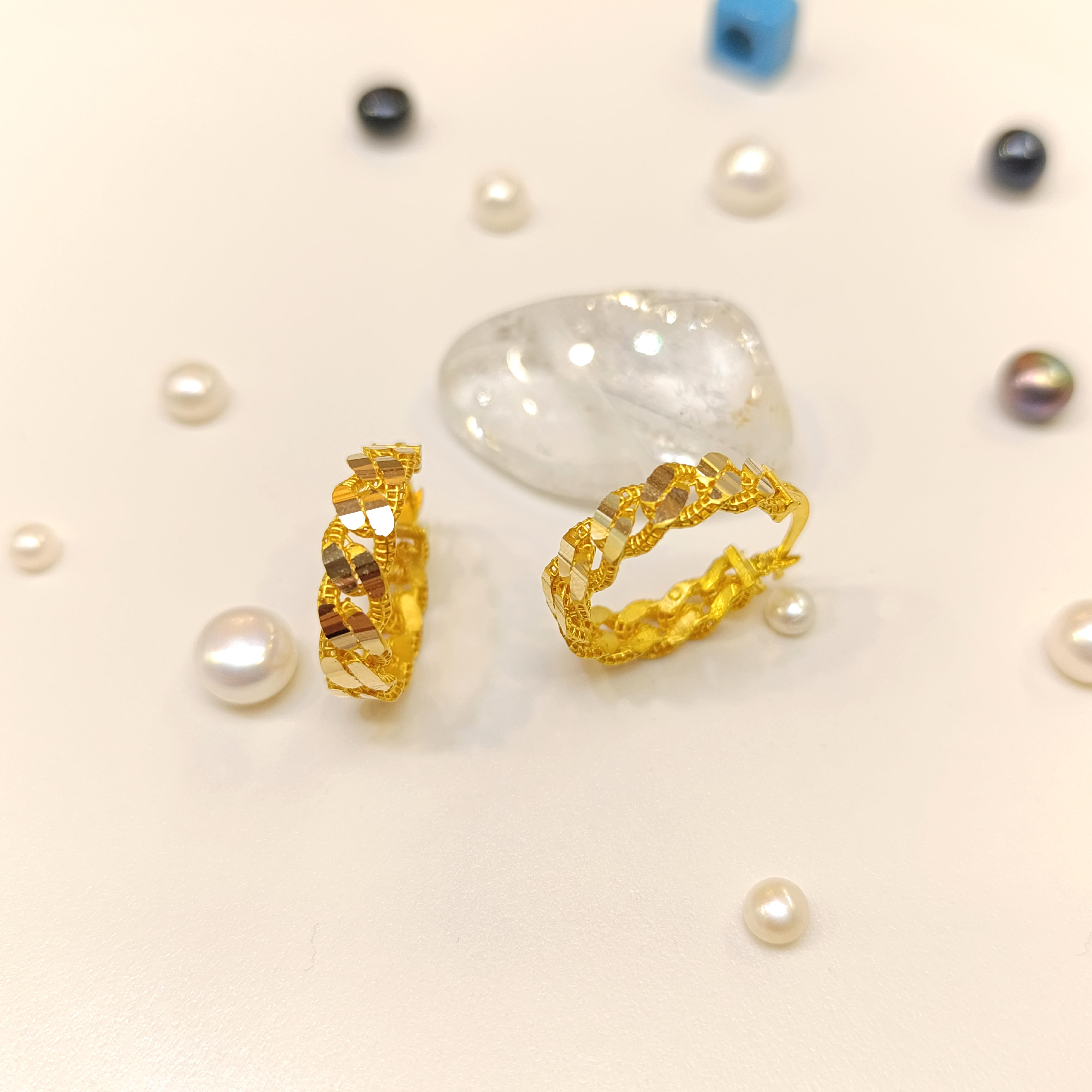 Gurmet Halka Küpe 14 Ayar Altın HD VİDEOLU