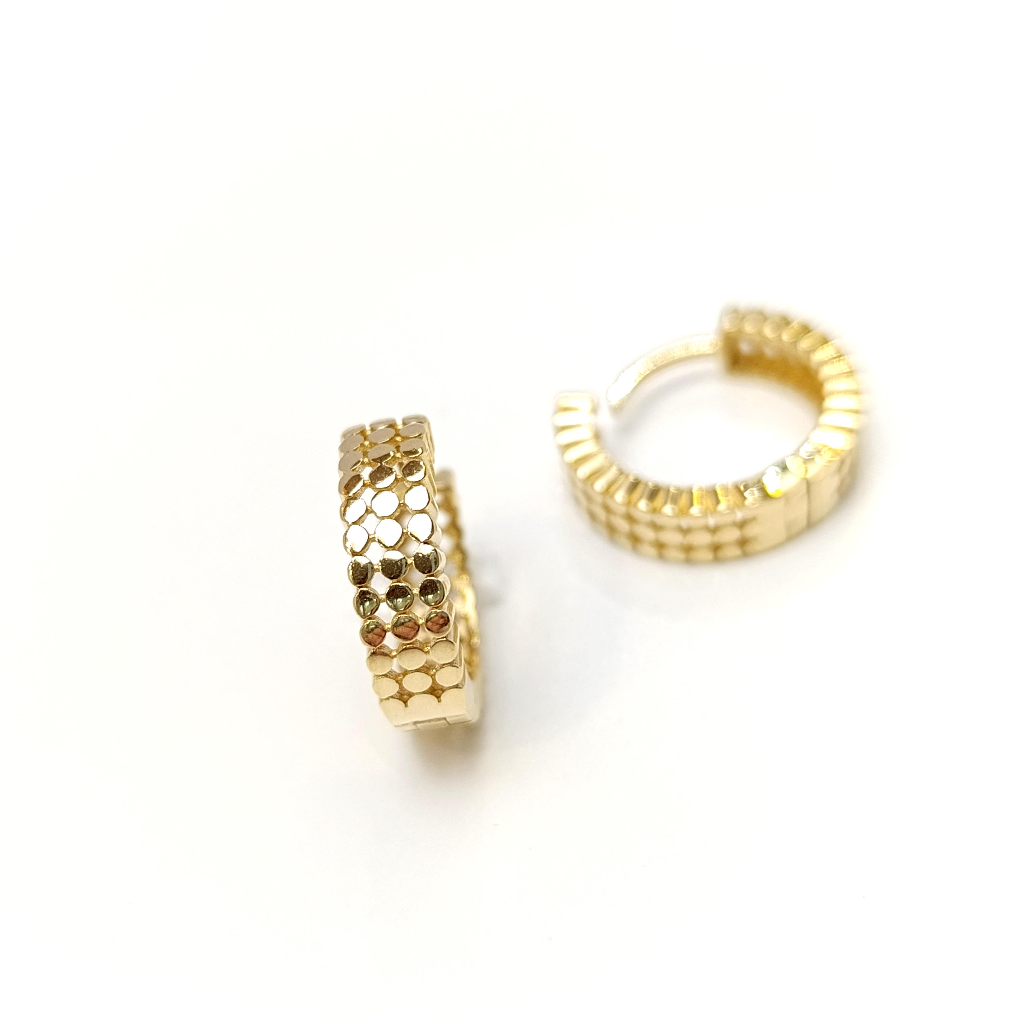 Güverseli Halka Küpe 14 Ayar Altın HD VİDEOLU