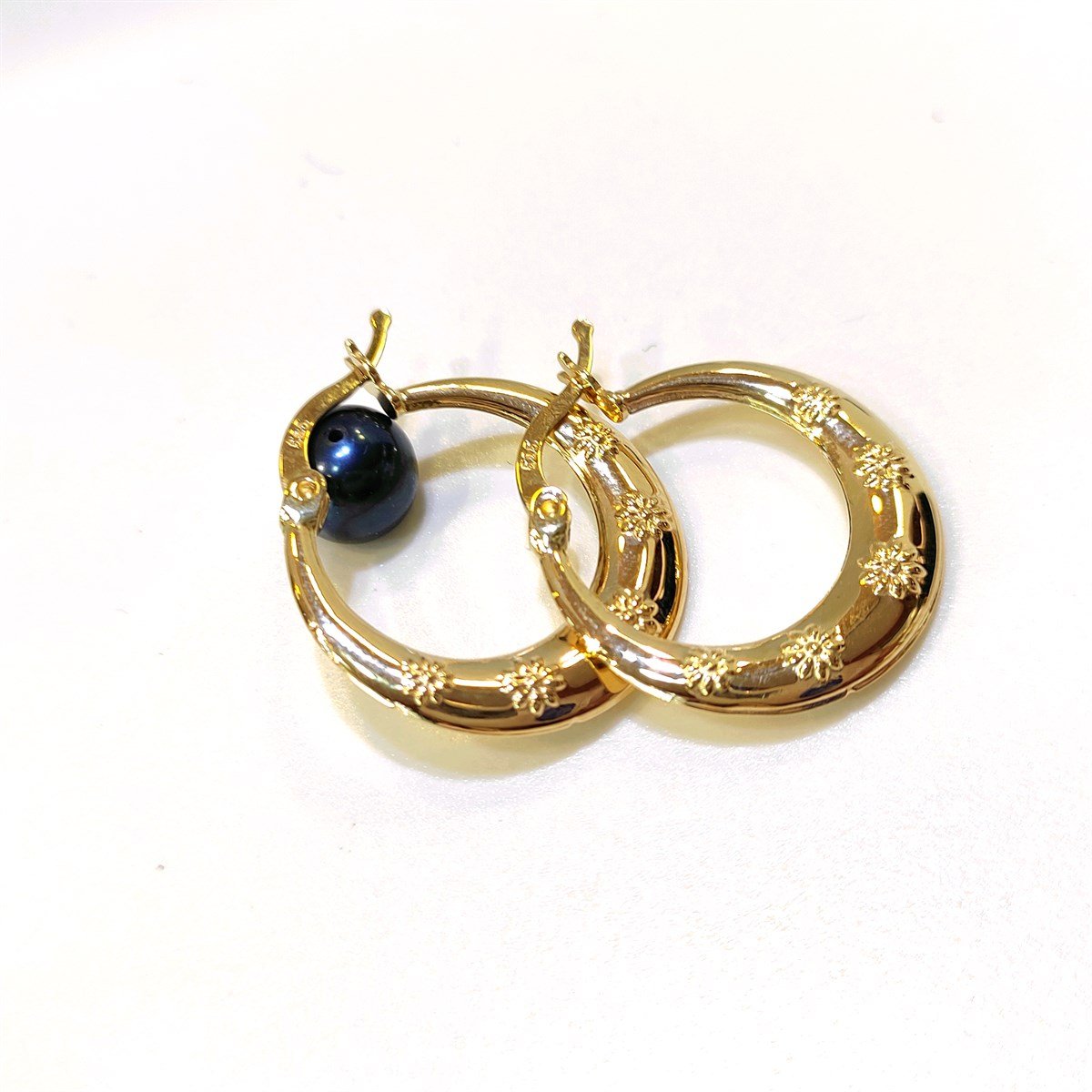 Halka Küpe 14 Ayar Altın HD VİDEOLU