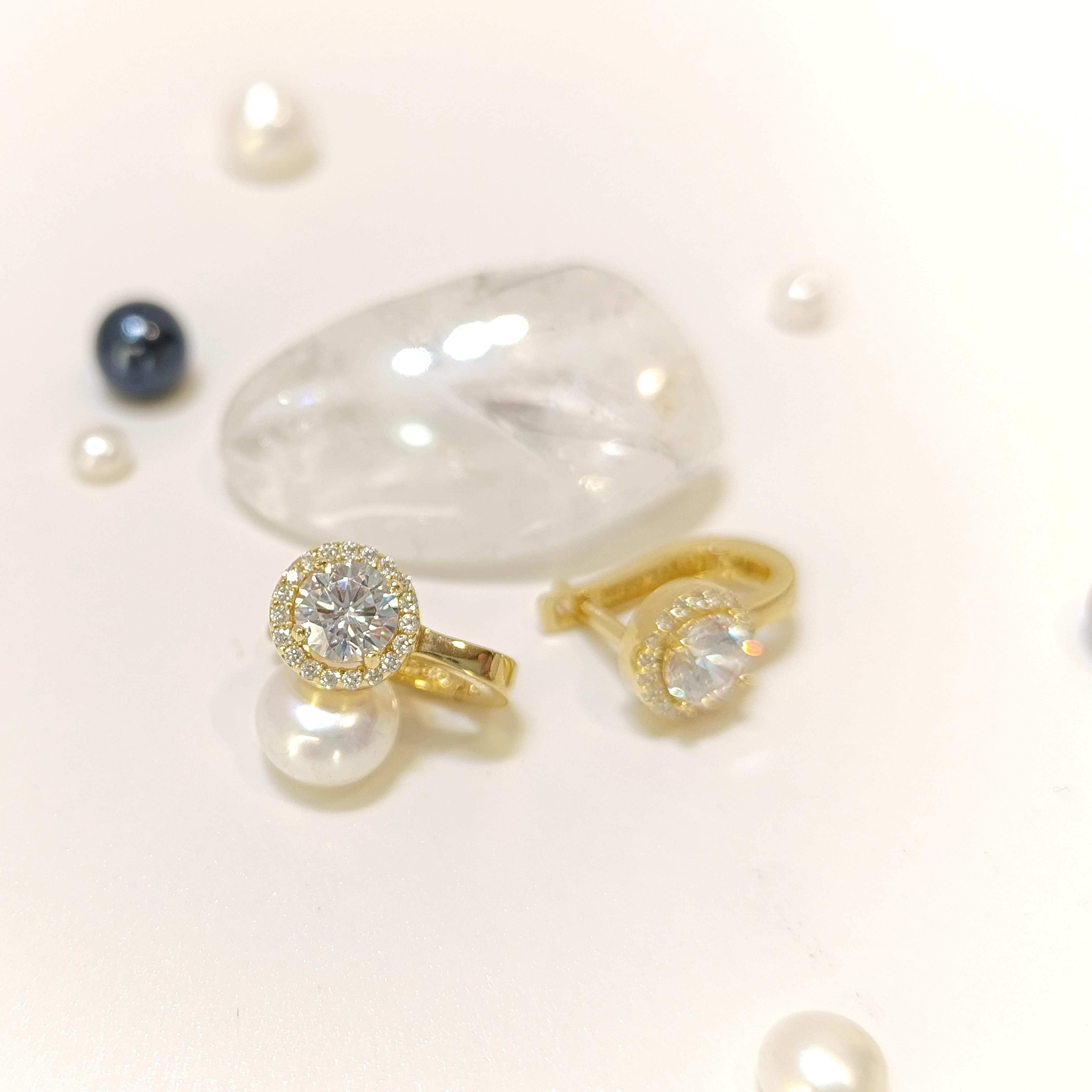 Halo Tek Taş Küpe 14 Ayar Altın HD VİDEOLU