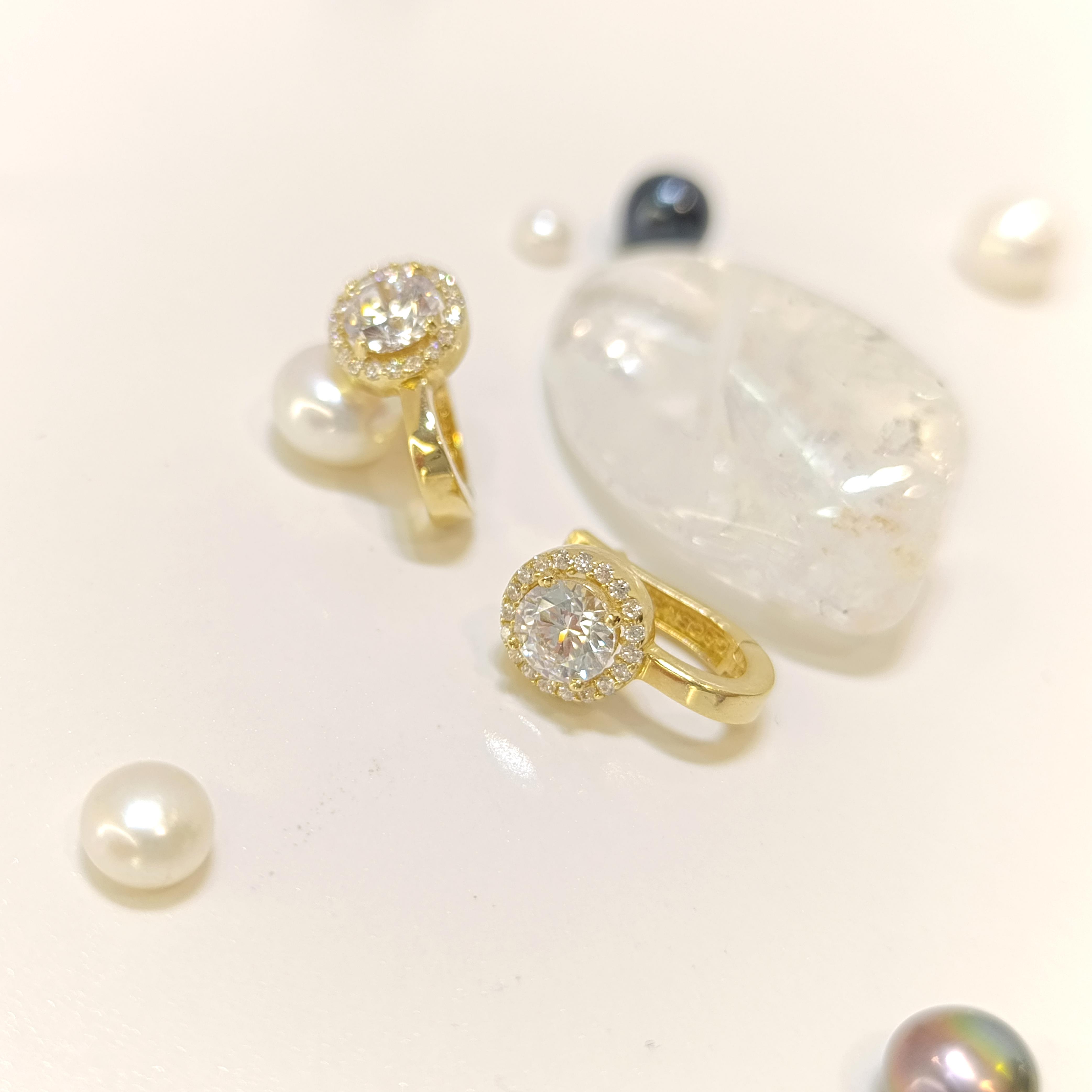 Halo Tek Taş Küpe 14 Ayar Altın HD VİDEOLU