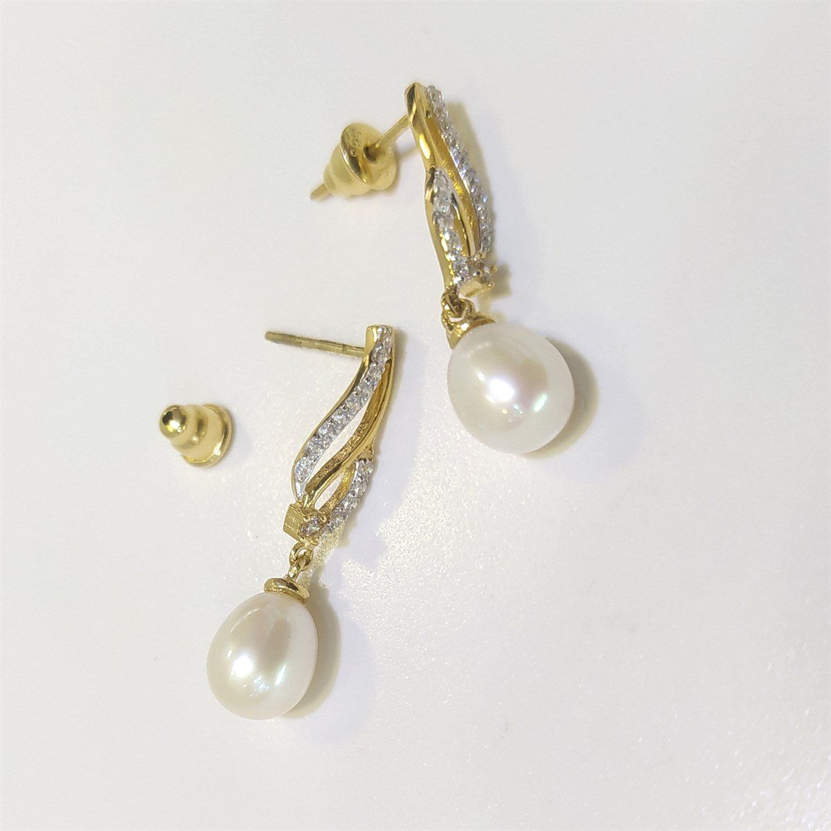 İnci Sallanan Küpe 14 Ayar Altın