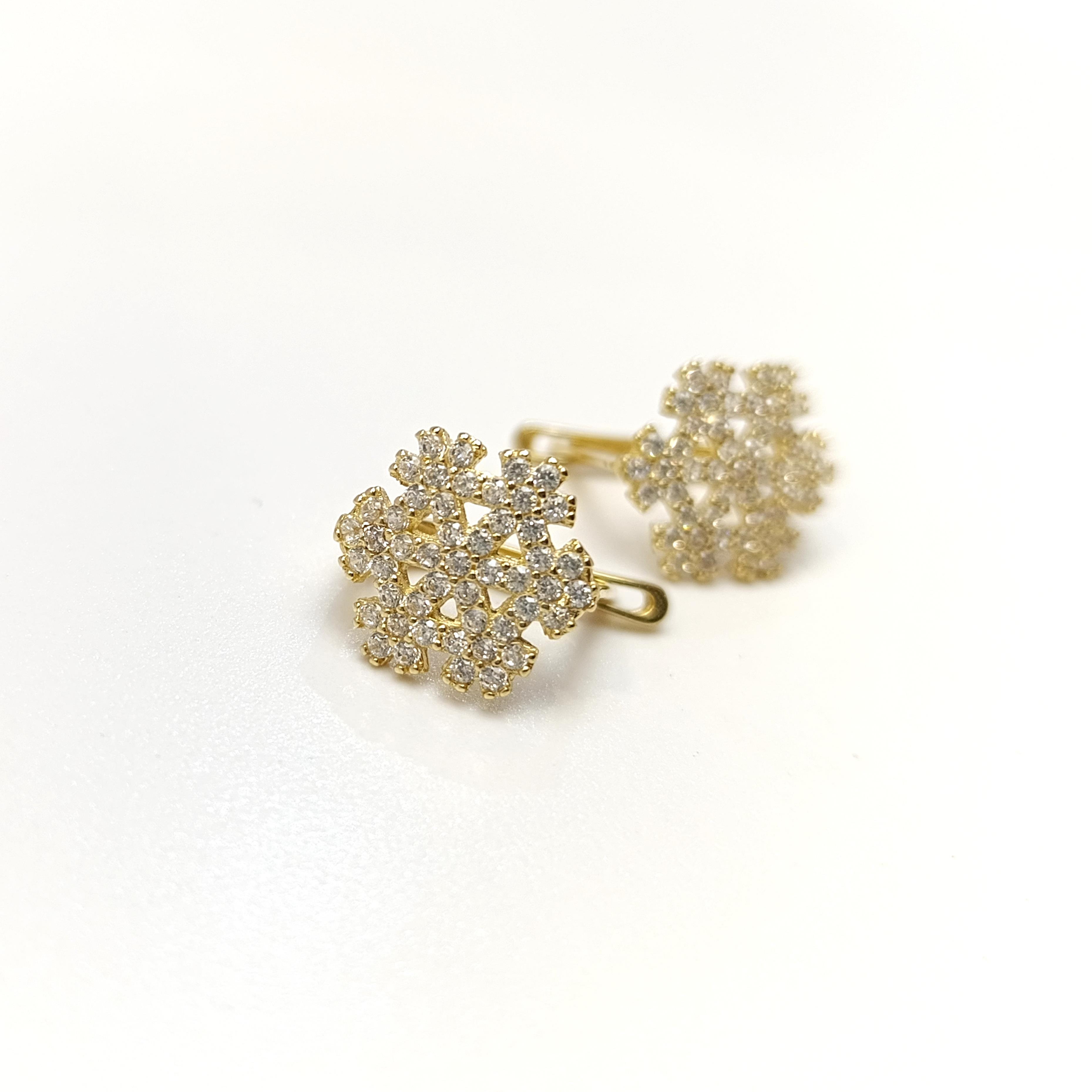 Kar Tanesi Küpe 14 Ayar Altın HD VİDEOLU