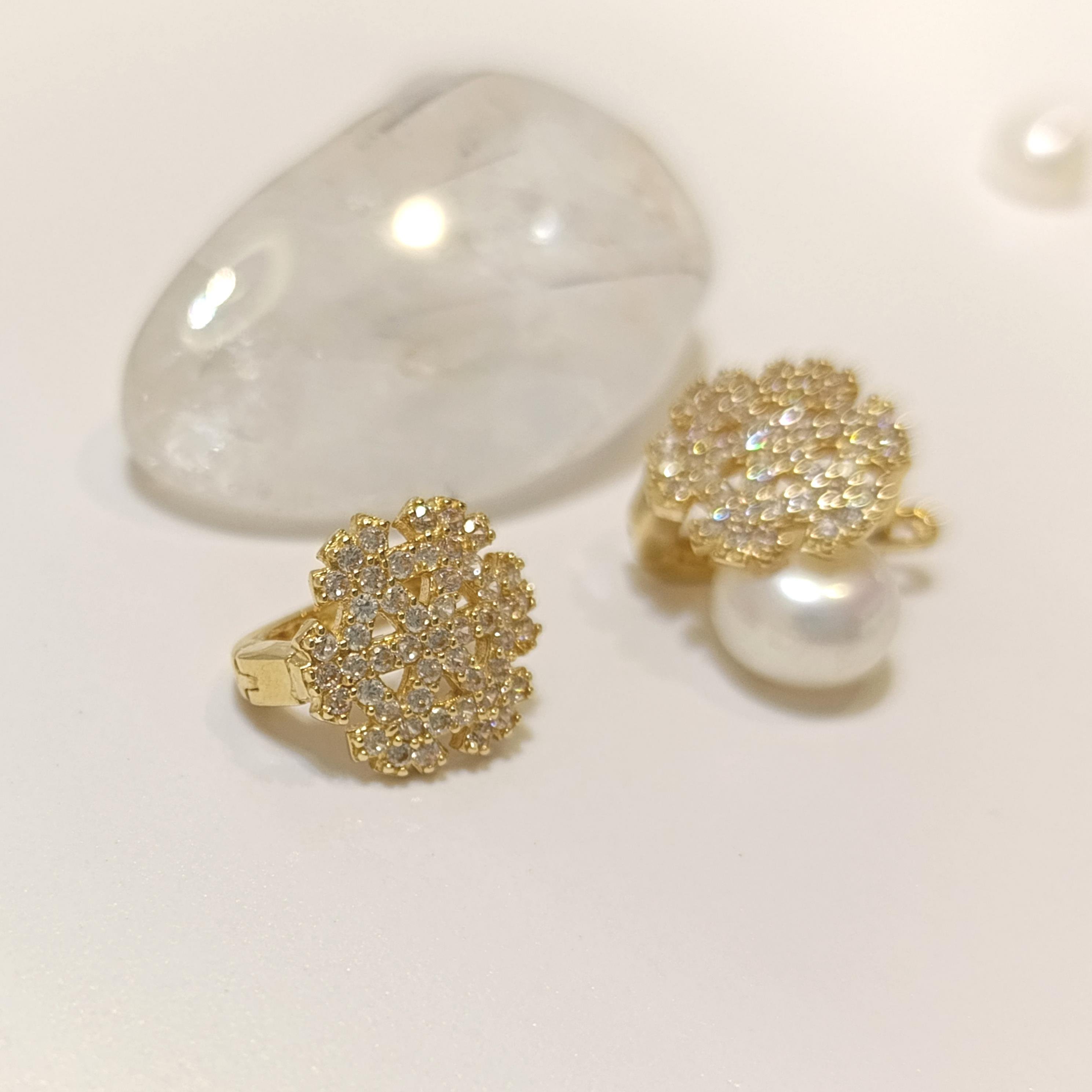 Kar Tanesi Küpe 14 Ayar Altın HD VİDEOLU