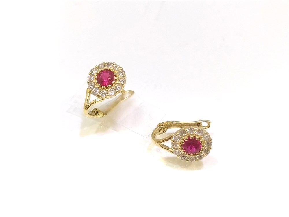 Kırmızı Taşlı Çocuk Küpe  14 Ayar Altın