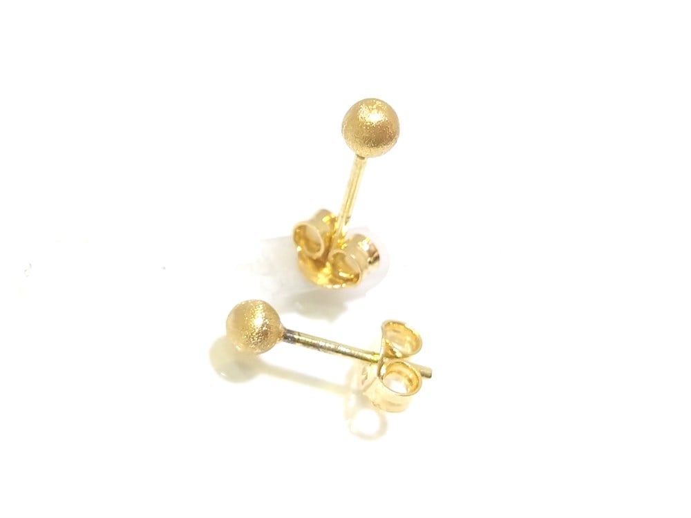 Kumlu Top Vidalı  Küpe  14 Ayar Altın