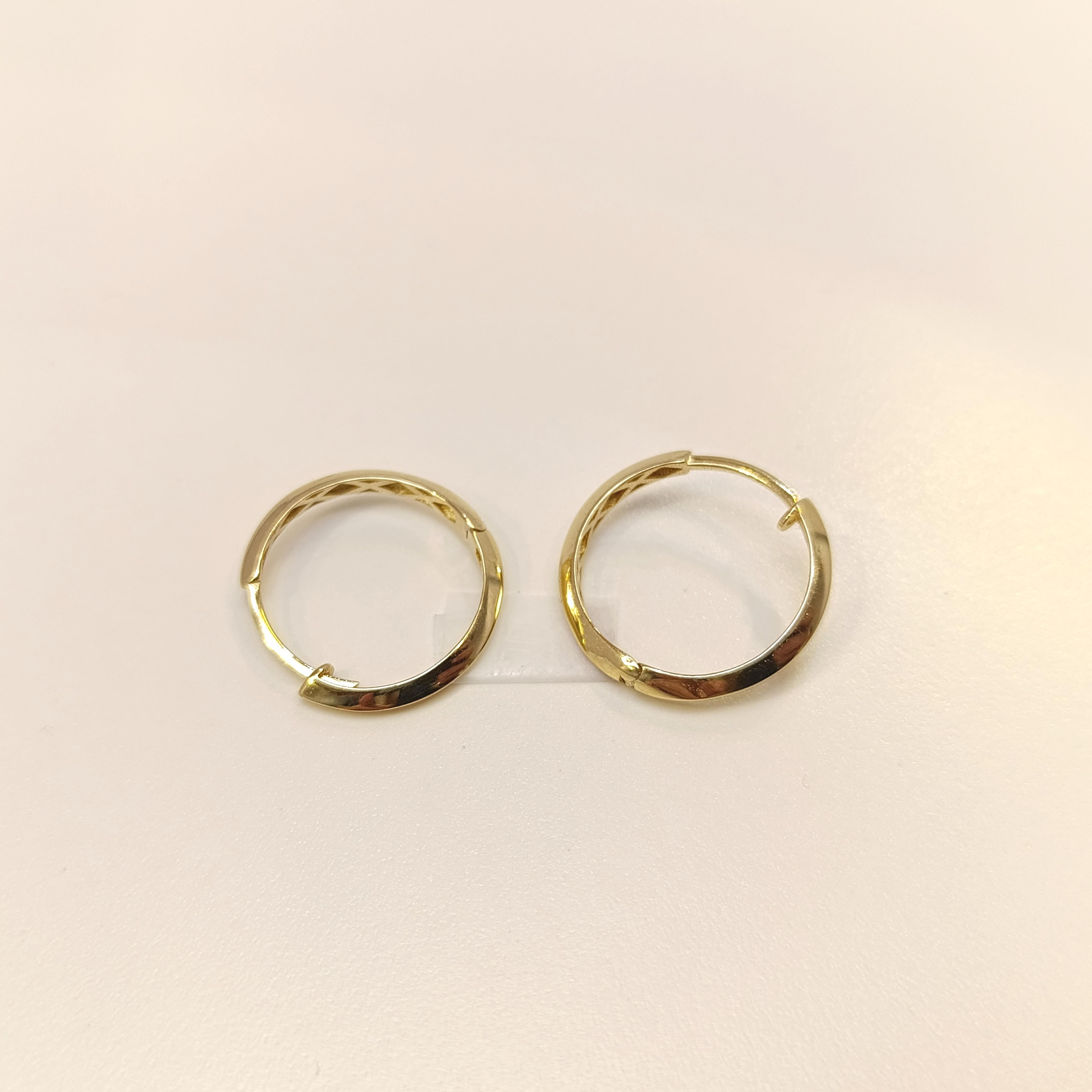 mm Klasik Piramit Halka Küpe 14 Ayar Altın HD VİDEOLU