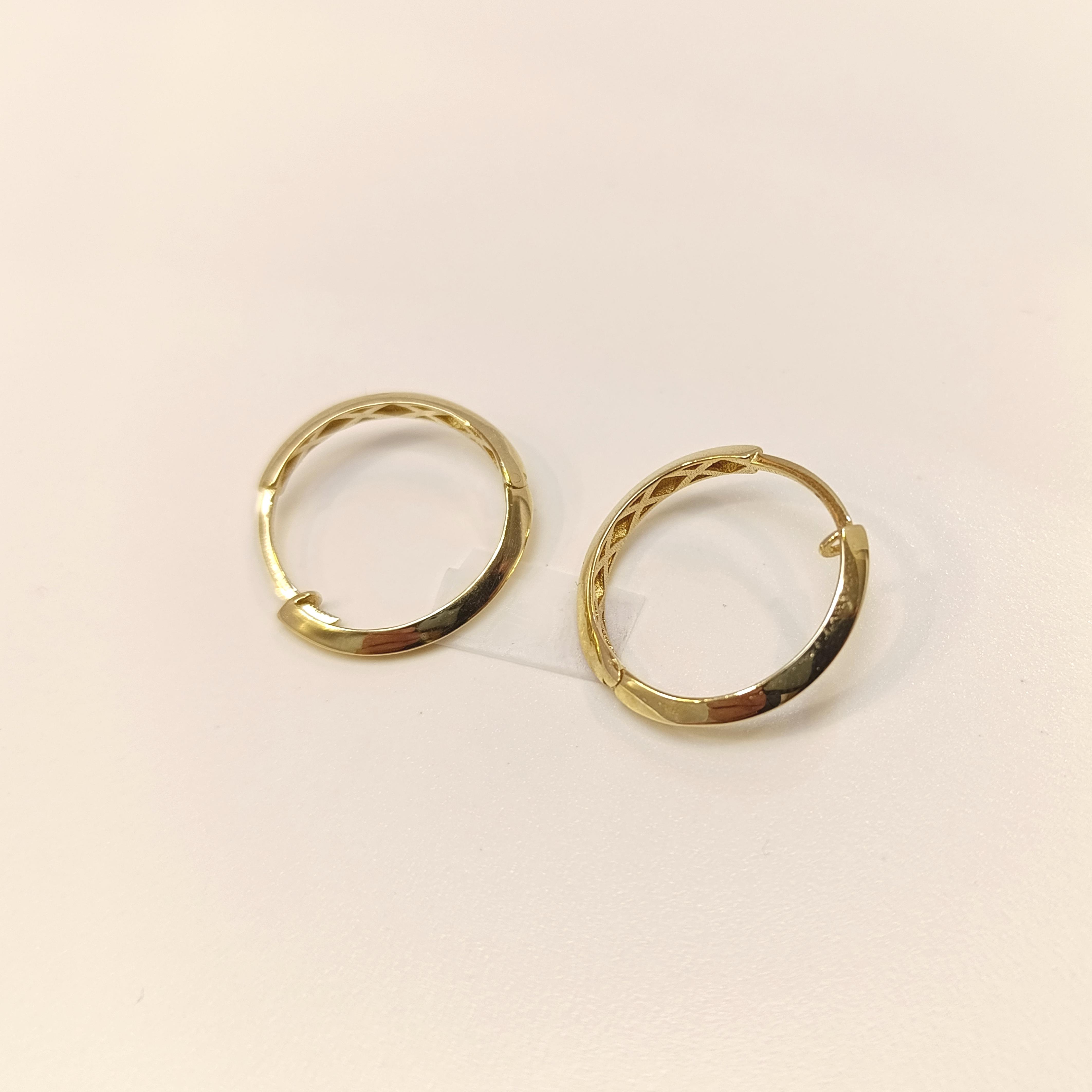 mm Klasik Piramit Halka Küpe 14 Ayar Altın HD VİDEOLU