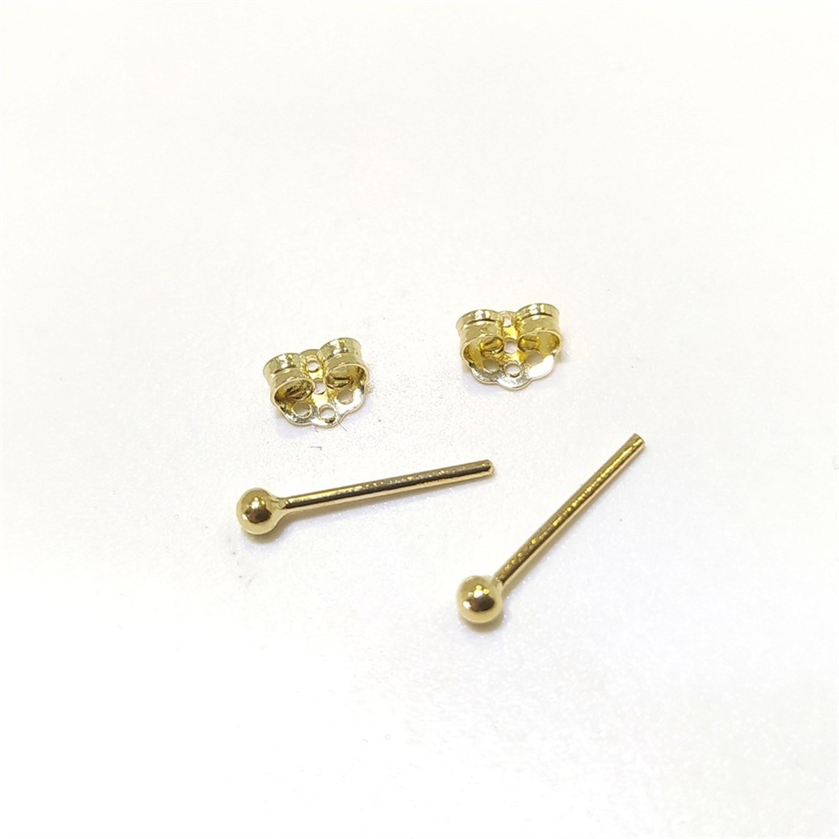 Nokta Top Vidalı Küpe 14 Ayar Altın