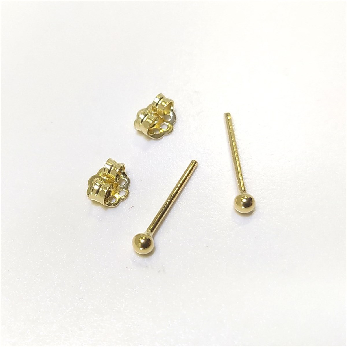 Nokta Top Vidalı Küpe 14 Ayar Altın