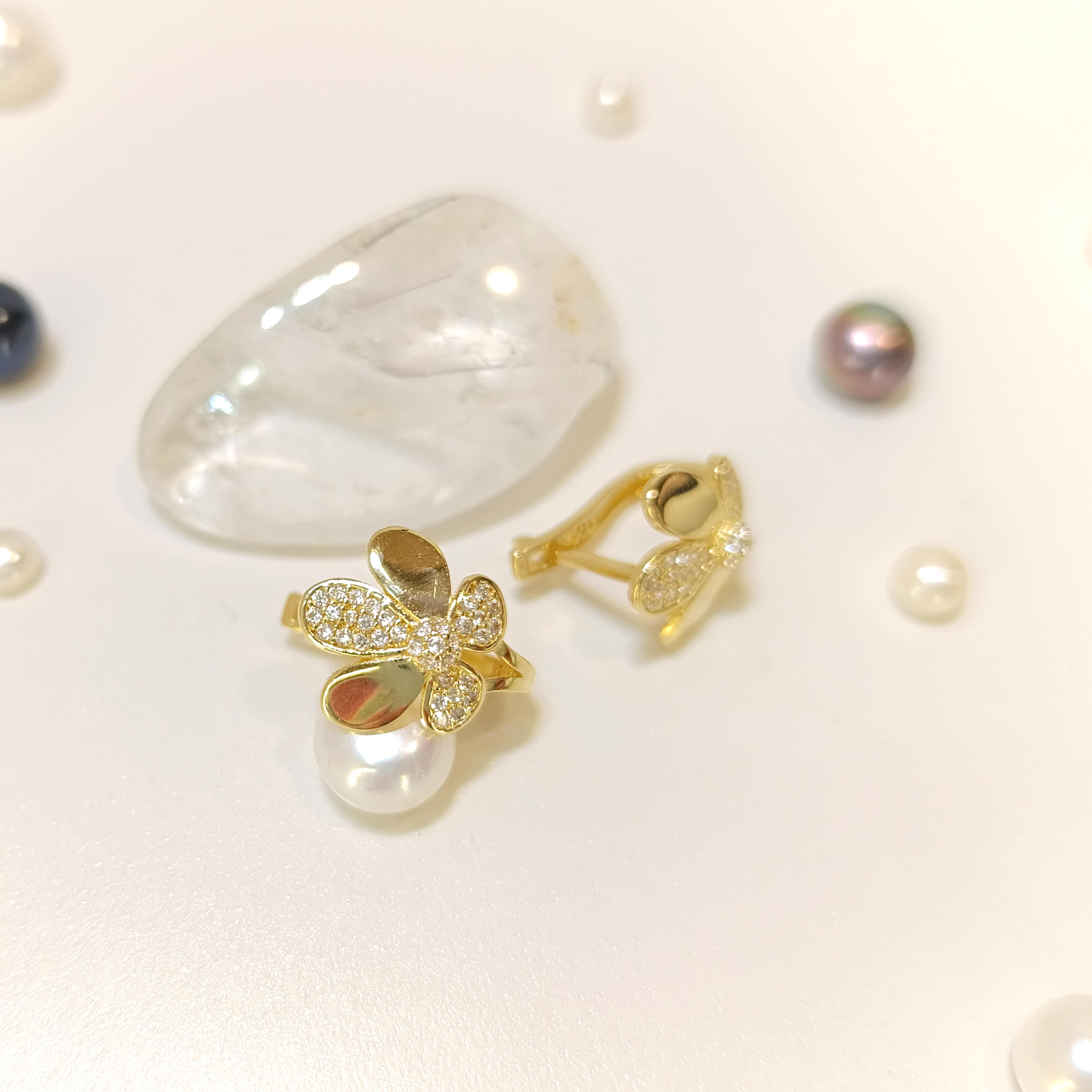 Orkide Küpe 14 Ayar Altın HD VİDEOLU