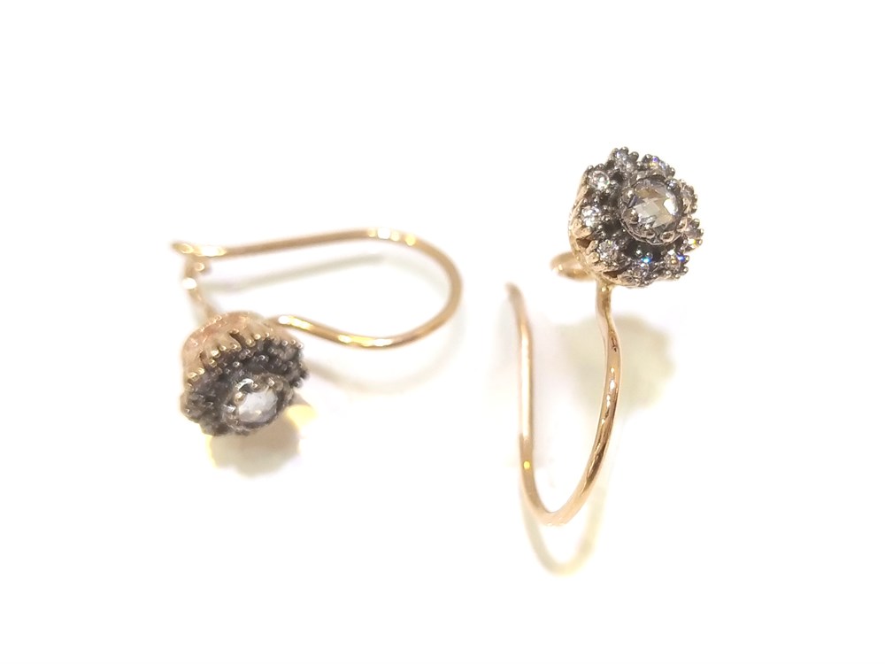 Otantik Tek Taş Sallanan  Küpe  14 Ayar Altın