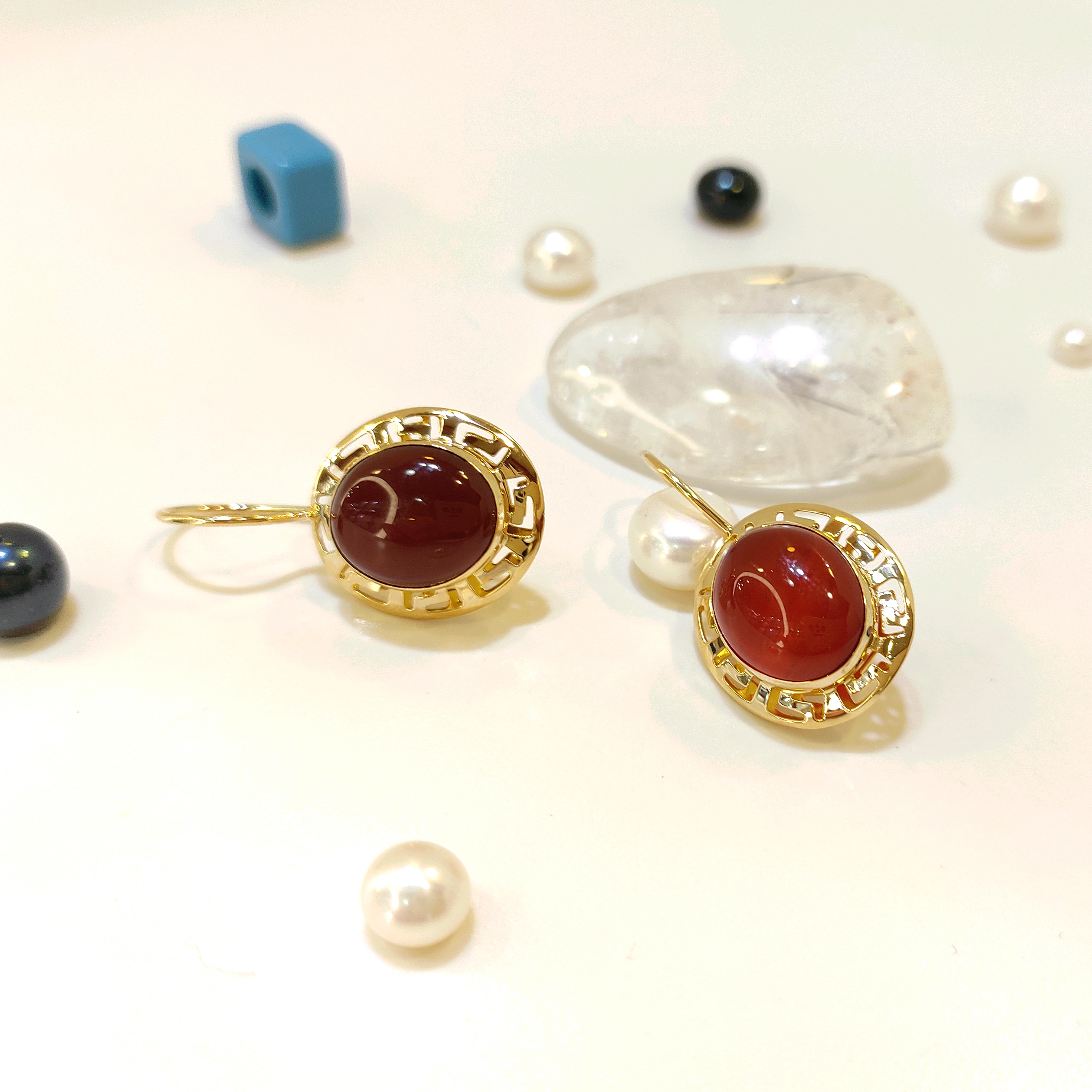 Oval Akik Taşlı Küpe 14 Ayar Altın HD VİDEOLU