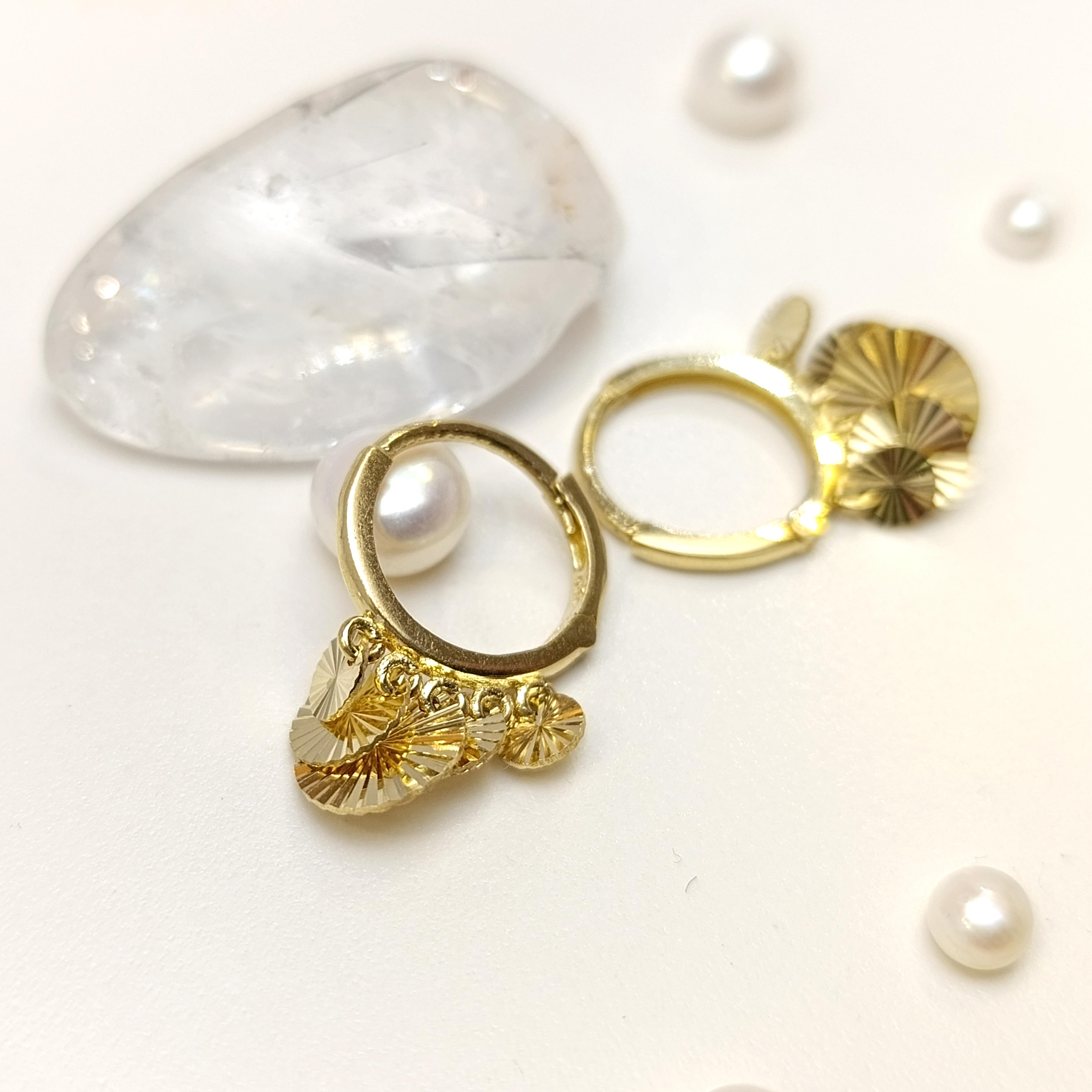 Pullu Halka Küpe 14 Ayar Altın HD VİDEOLU