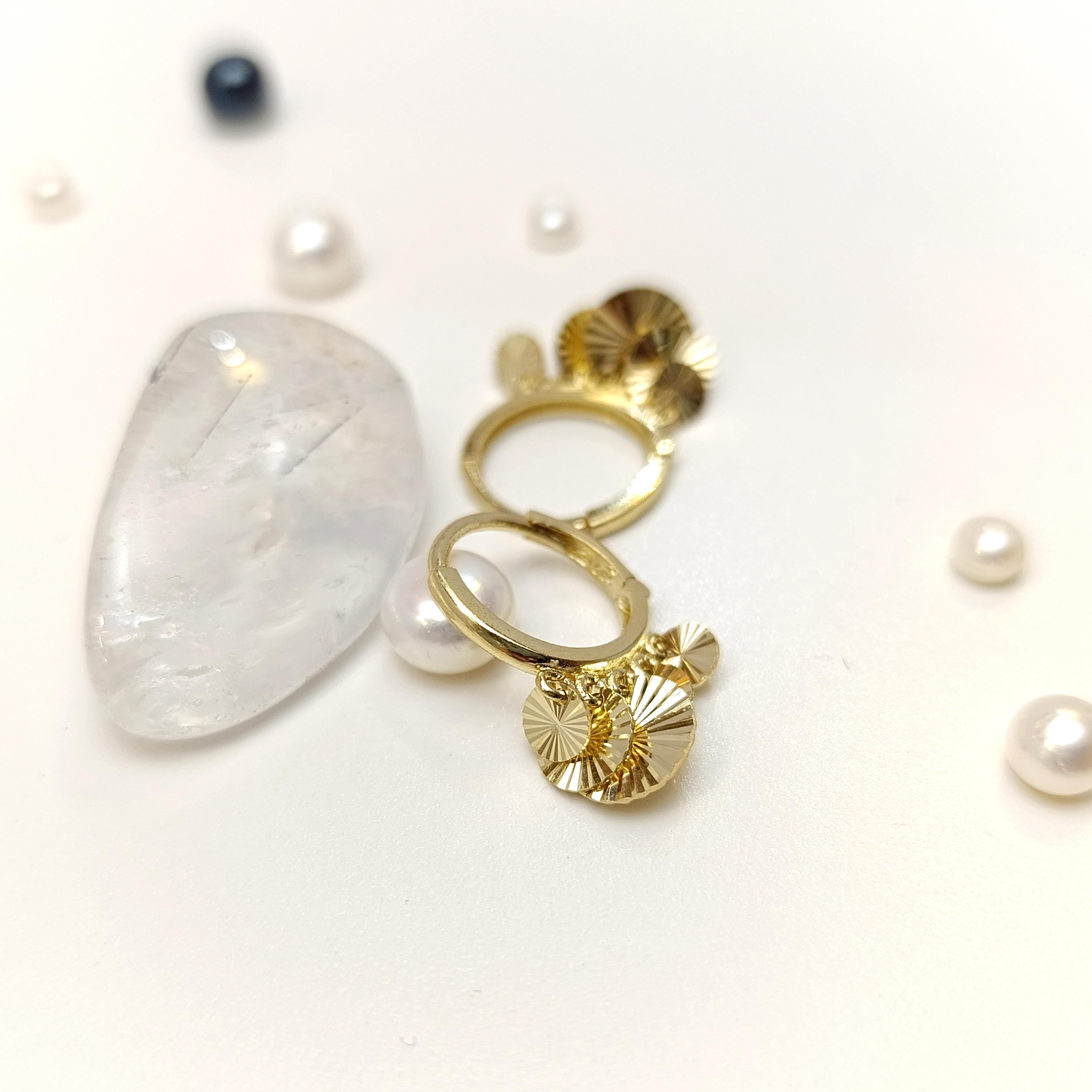 Pullu Halka Küpe 14 Ayar Altın HD VİDEOLU