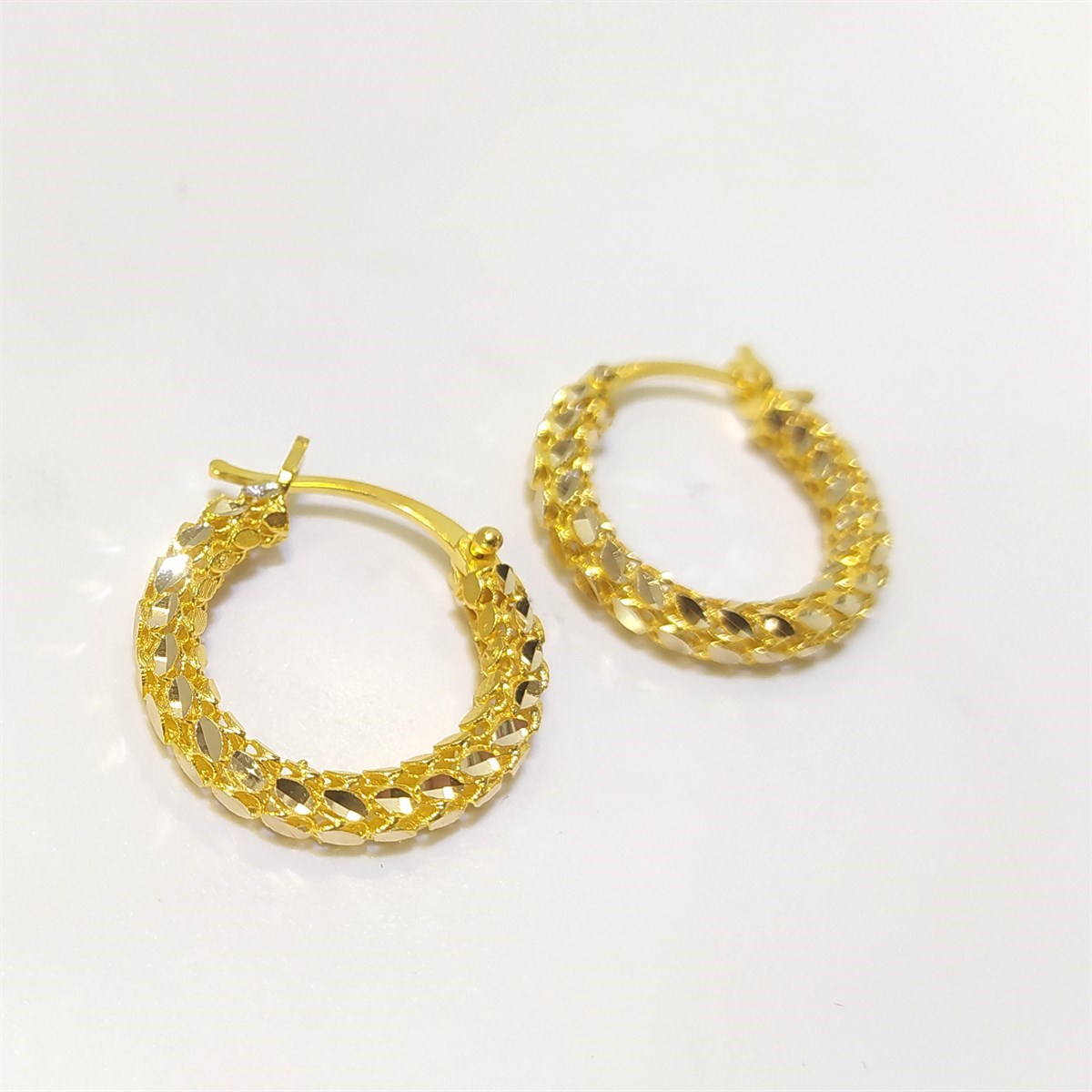 Pullu Halka Küpe 14 Ayar Altın