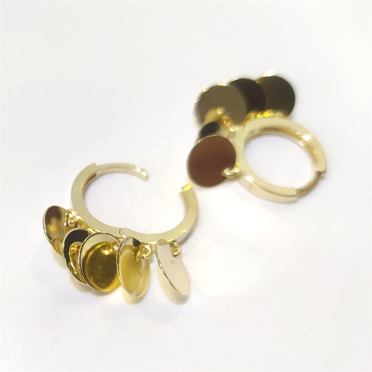 Pullu Shakira Halka Küpe 14 Ayar Altın