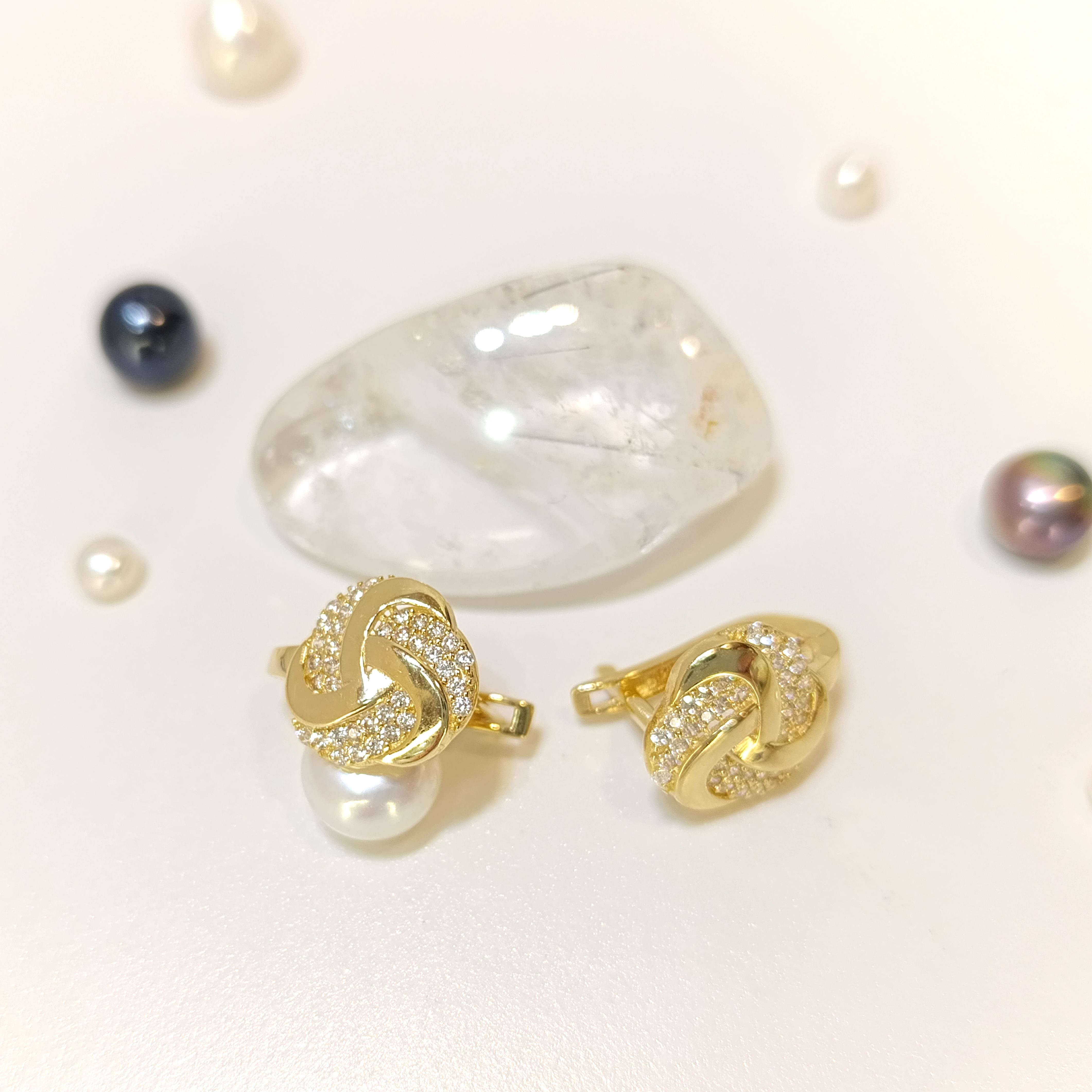 Rüzgar Gülü Küpe 14 Ayar Altın HD VİDEOLU