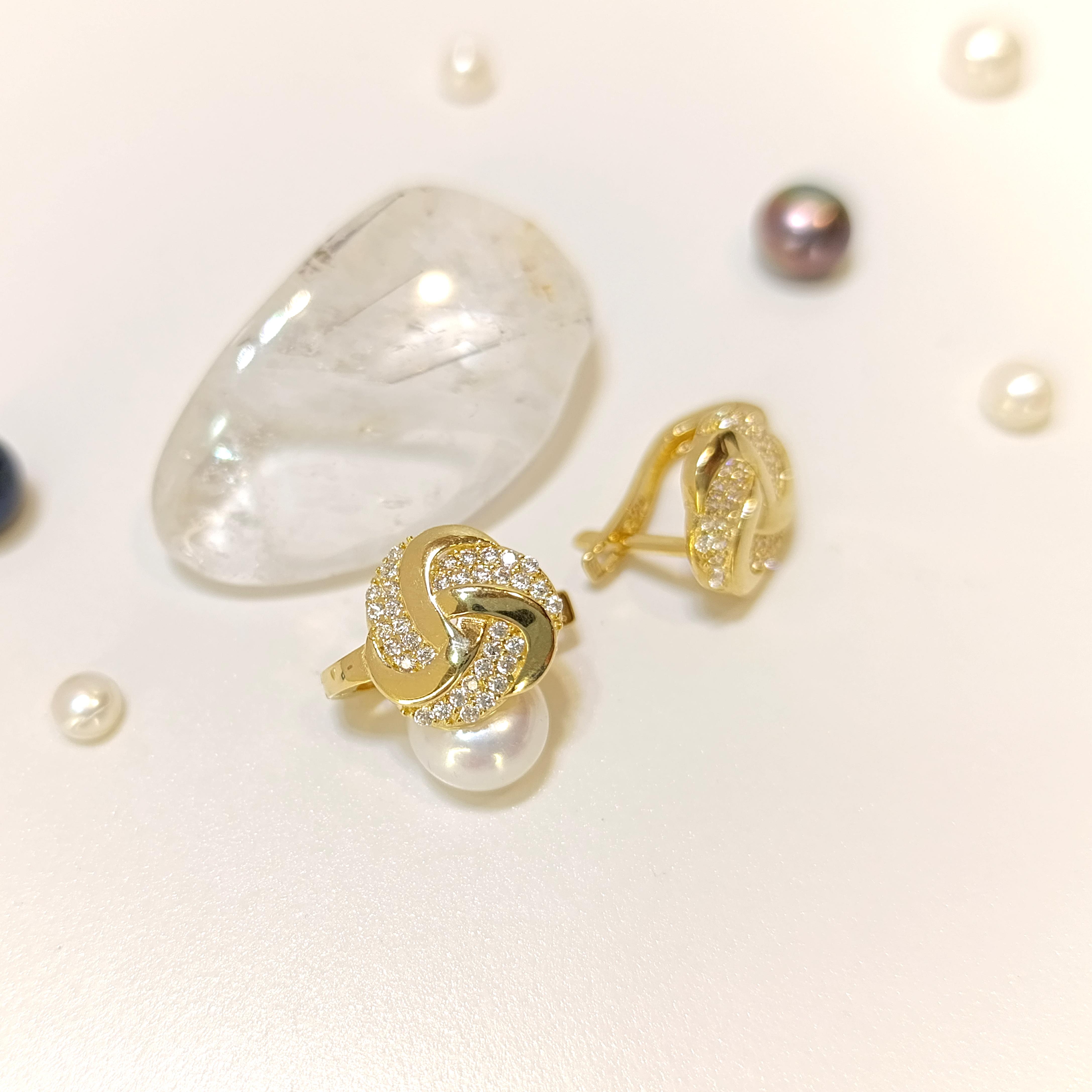 Rüzgar Gülü Küpe 14 Ayar Altın HD VİDEOLU