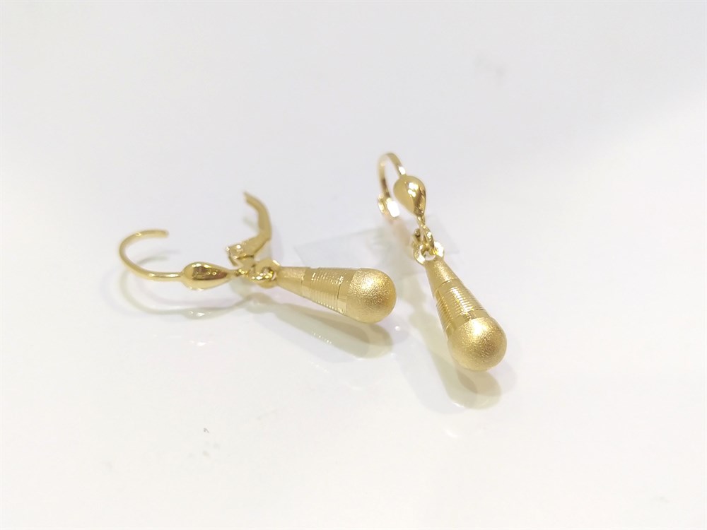 Sallanan Dasla Küpe 14 Ayar Altın