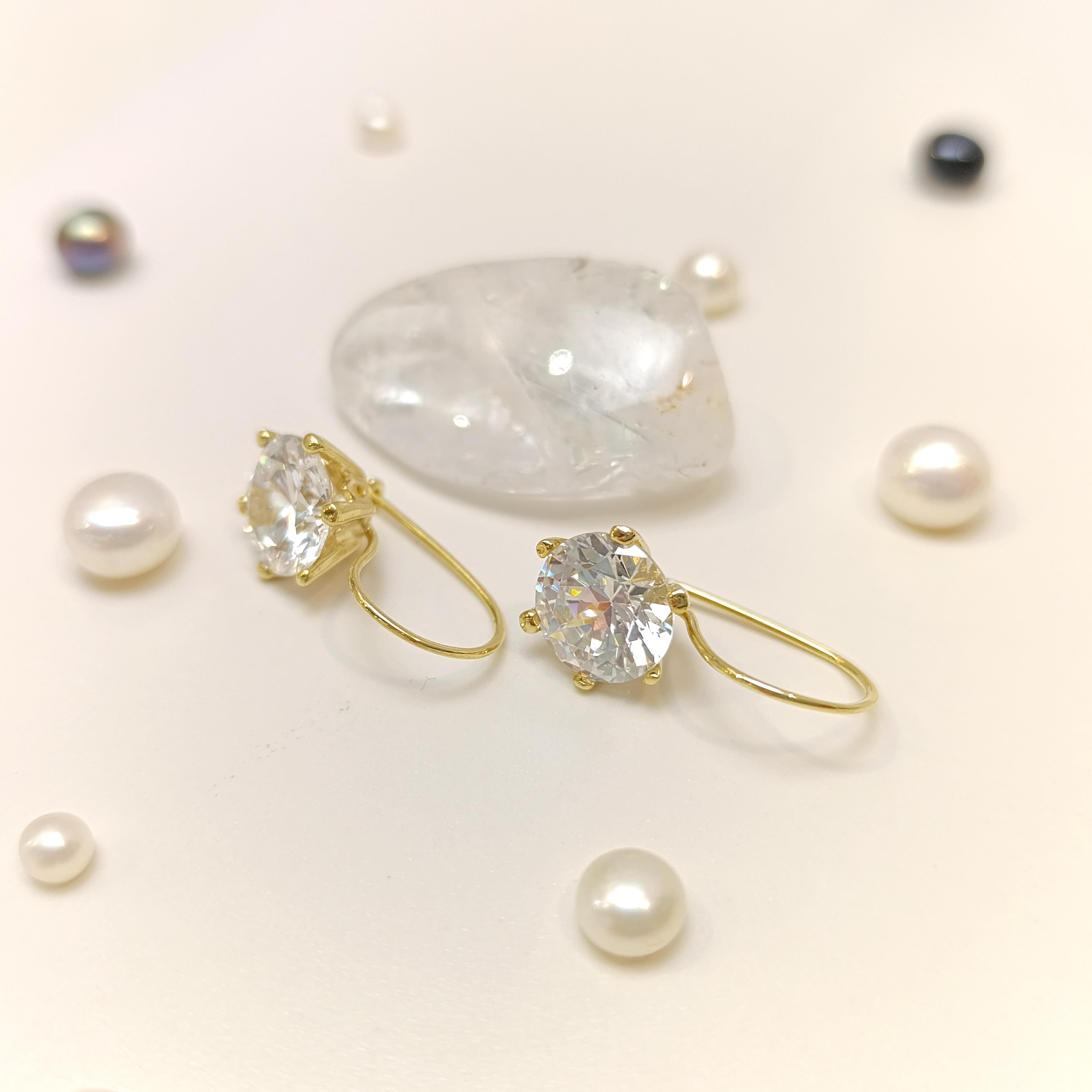 Sallanan Tek Taş Küpe 14 Ayar Altın HD VİDEOLU