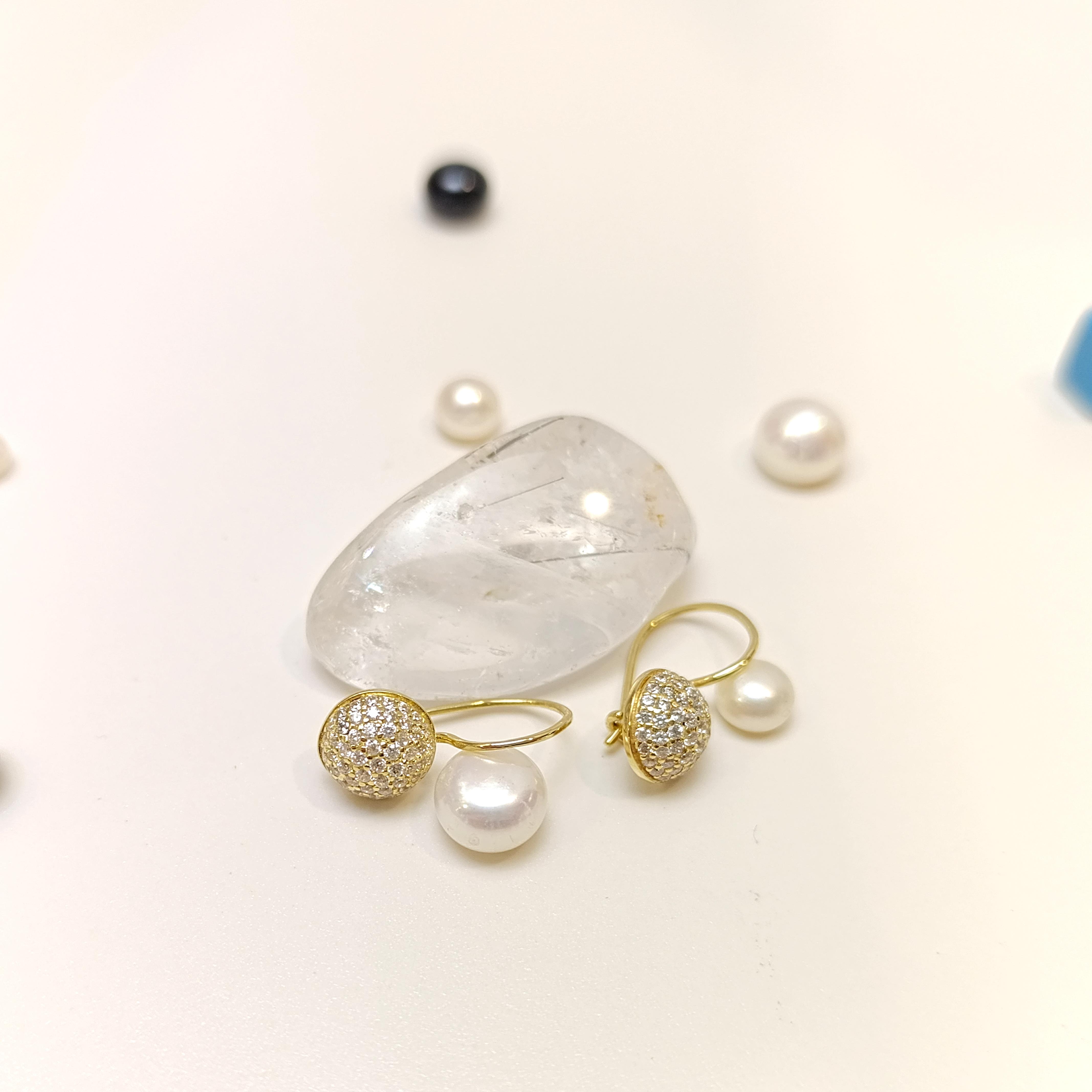 Sallanan Top Küpe 14 Ayar Altın HD VİDEOLU