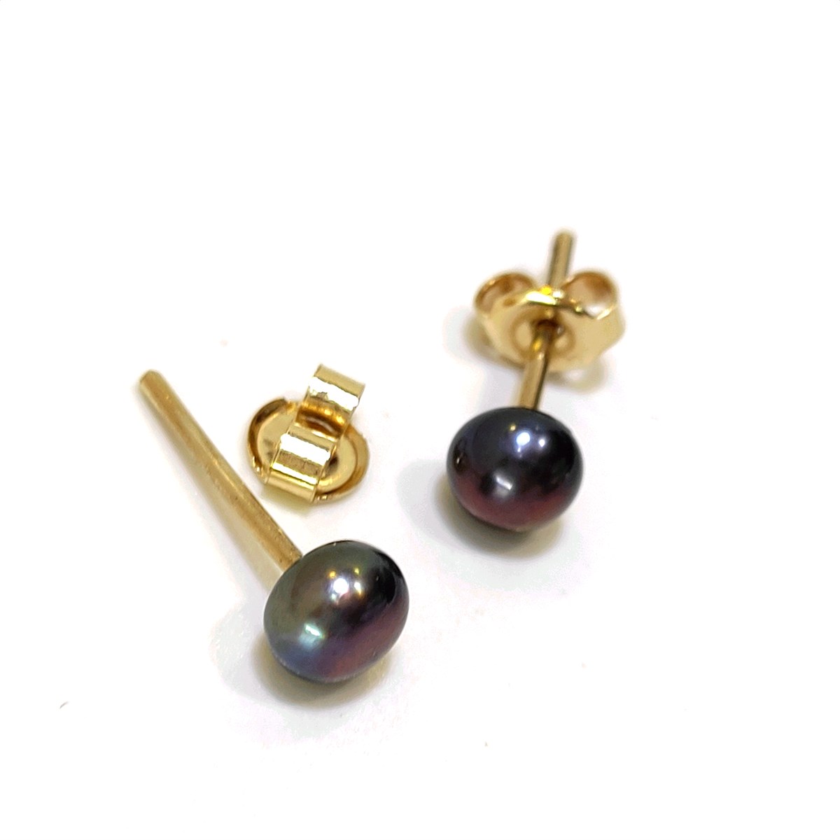 Siyah İnci Vidalı Küpe 14 Ayar Altın 4K VİDEOLU