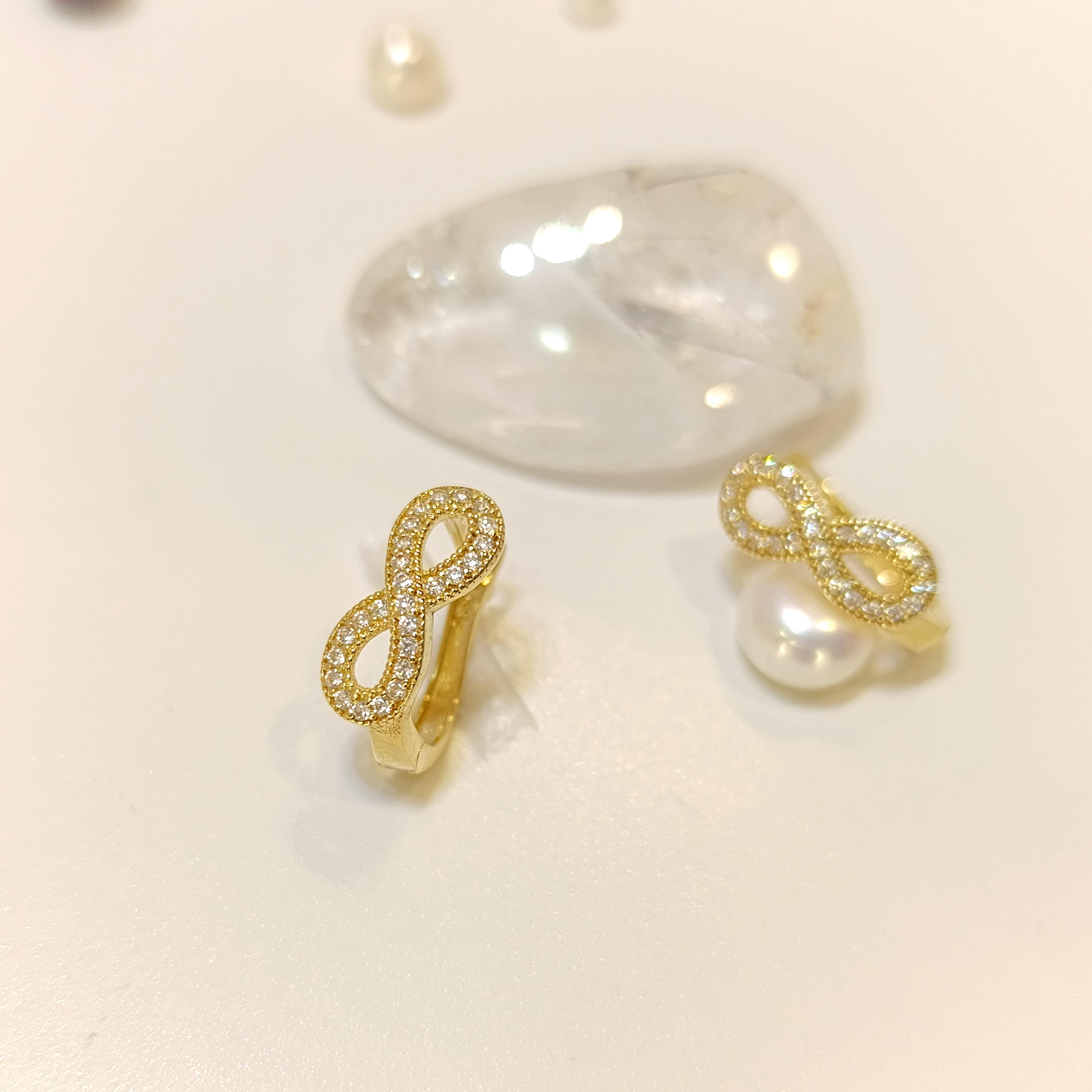 Sonsuzluk Küpe 14 Ayar Altın HD VİDEOLU