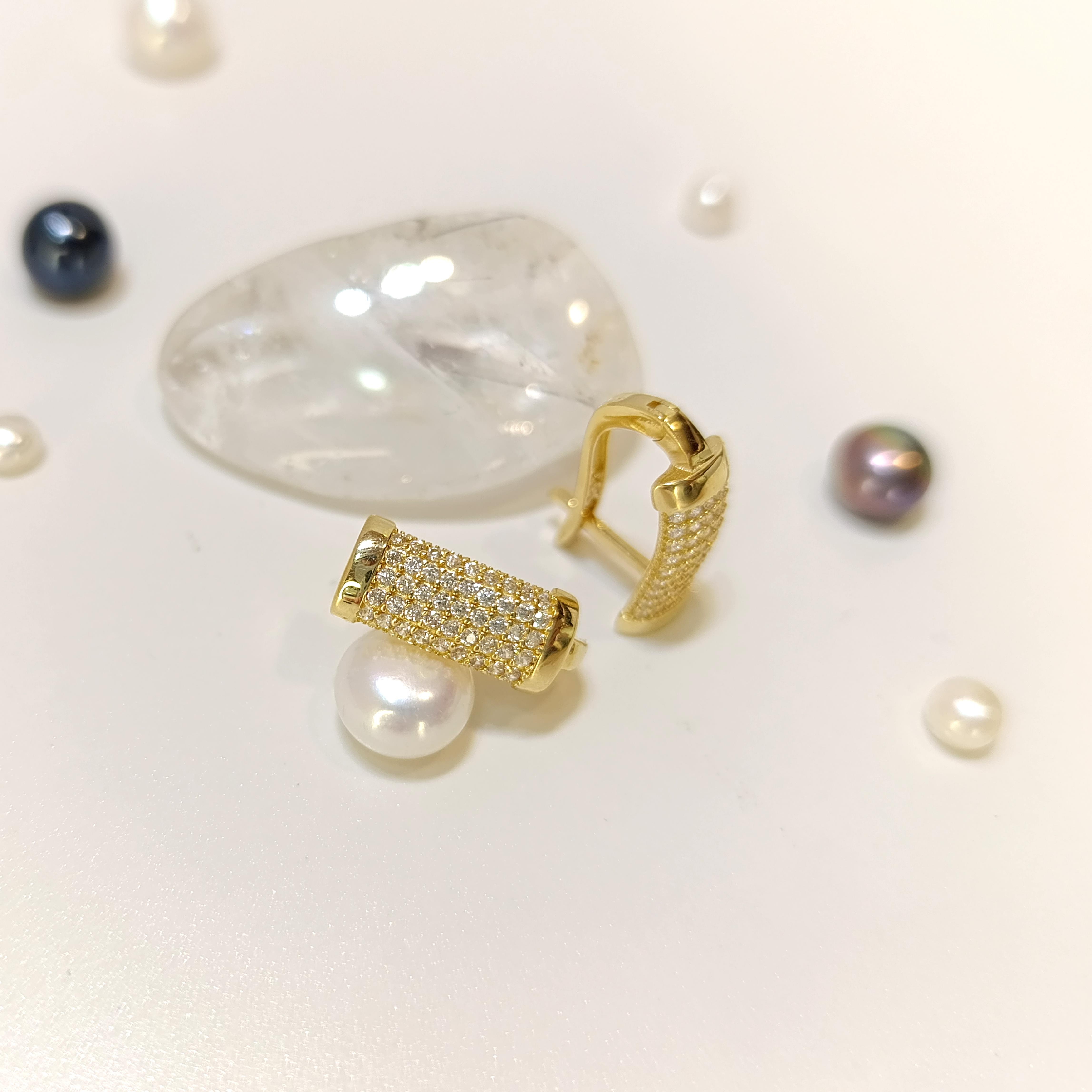 Taşlı Küpe 14 Ayar Altın HD VİDEOLU