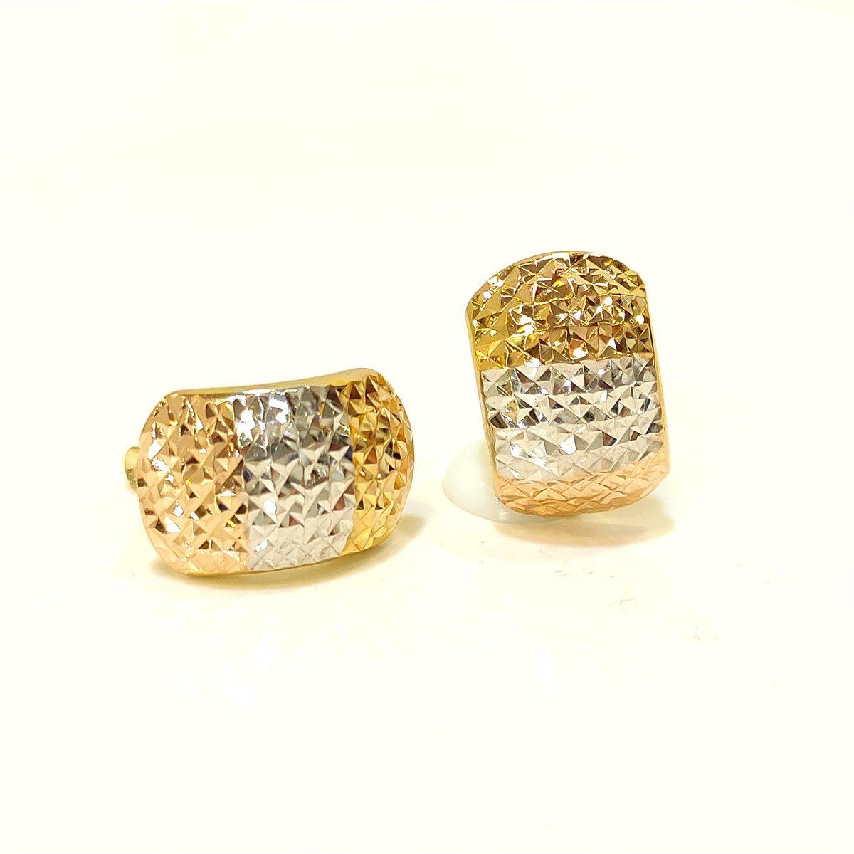 Taşsız Küpe 14 Ayar Altın 4K VİDEOLU