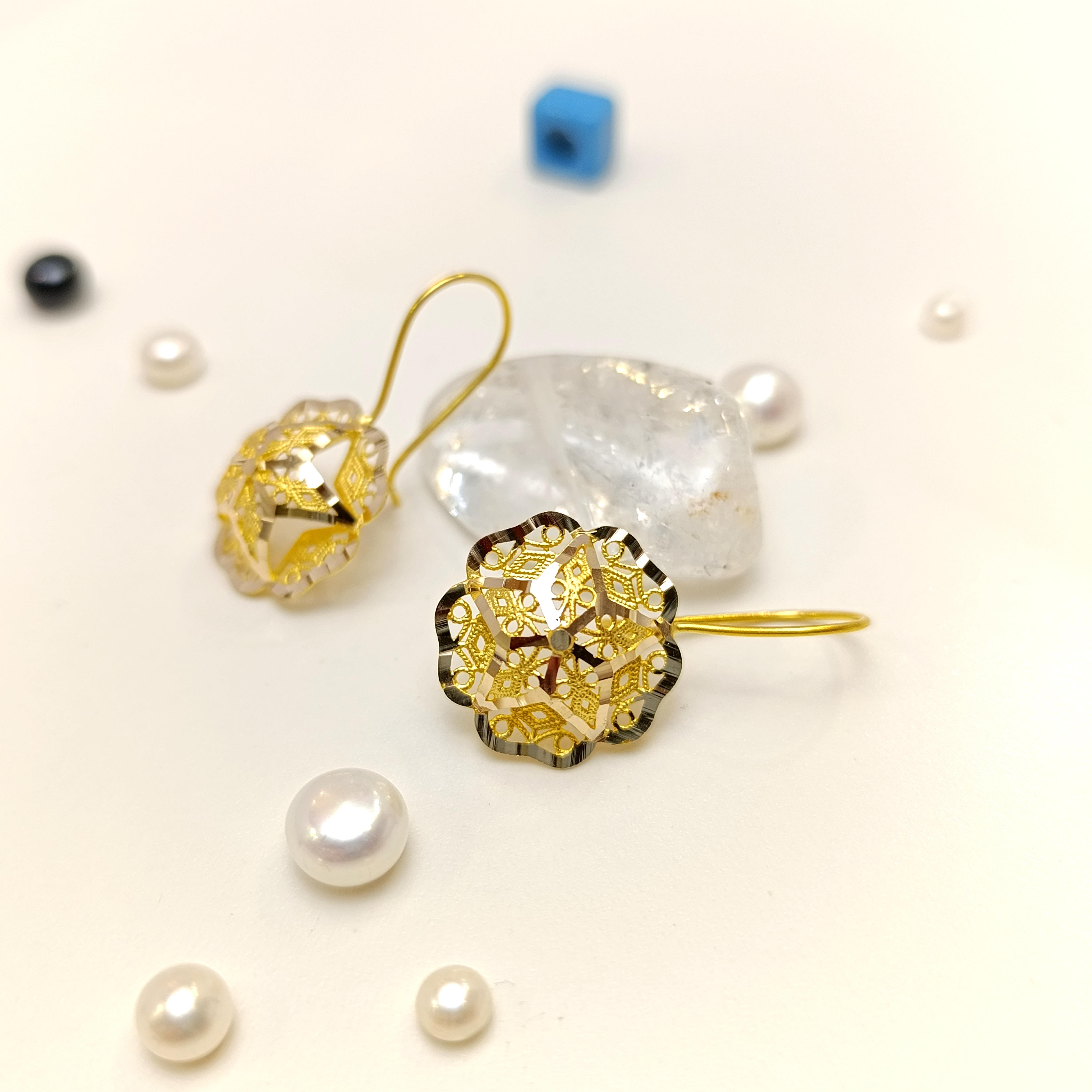 Telkare Sallanan Gül Küpe 14 Ayar Altın HD VİDEOLU