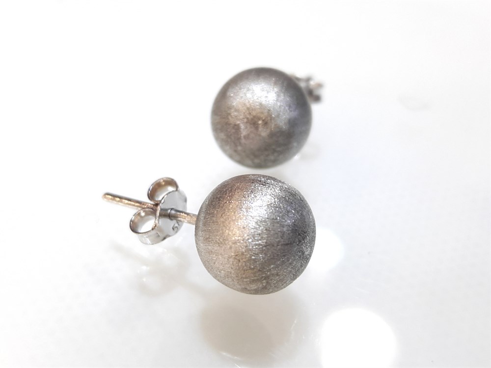 Top Vidalı Küpe 14 Ayar Altın 3 Boyutlu Resim