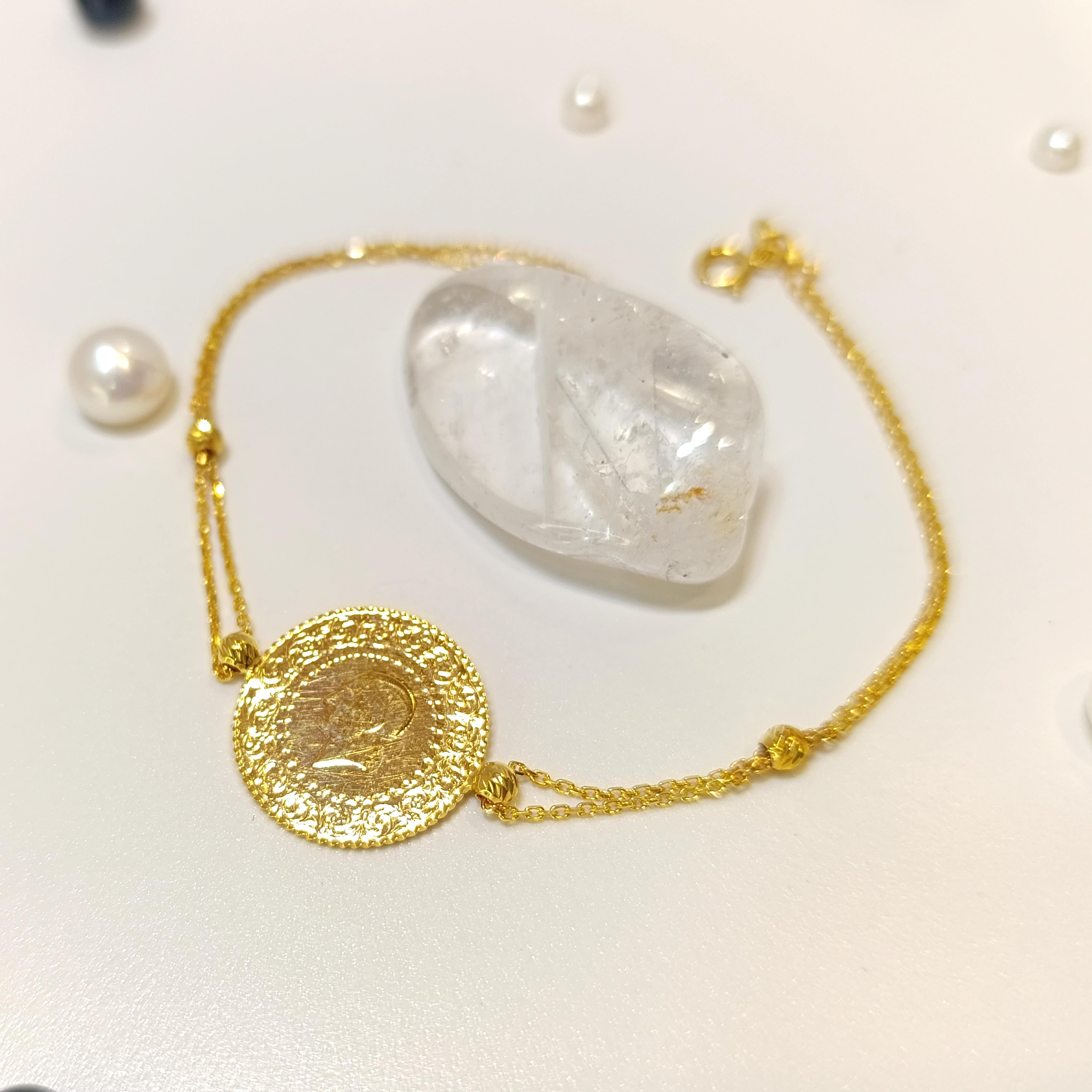 Çeyrekli Altınlı Zincirli  Bileklik Altın HD VİDEOLU