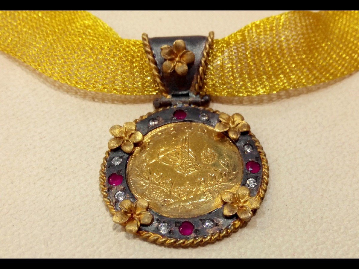 Reşat Tam Altın Özel El İşi Çİçek Çerçeveli Kolye