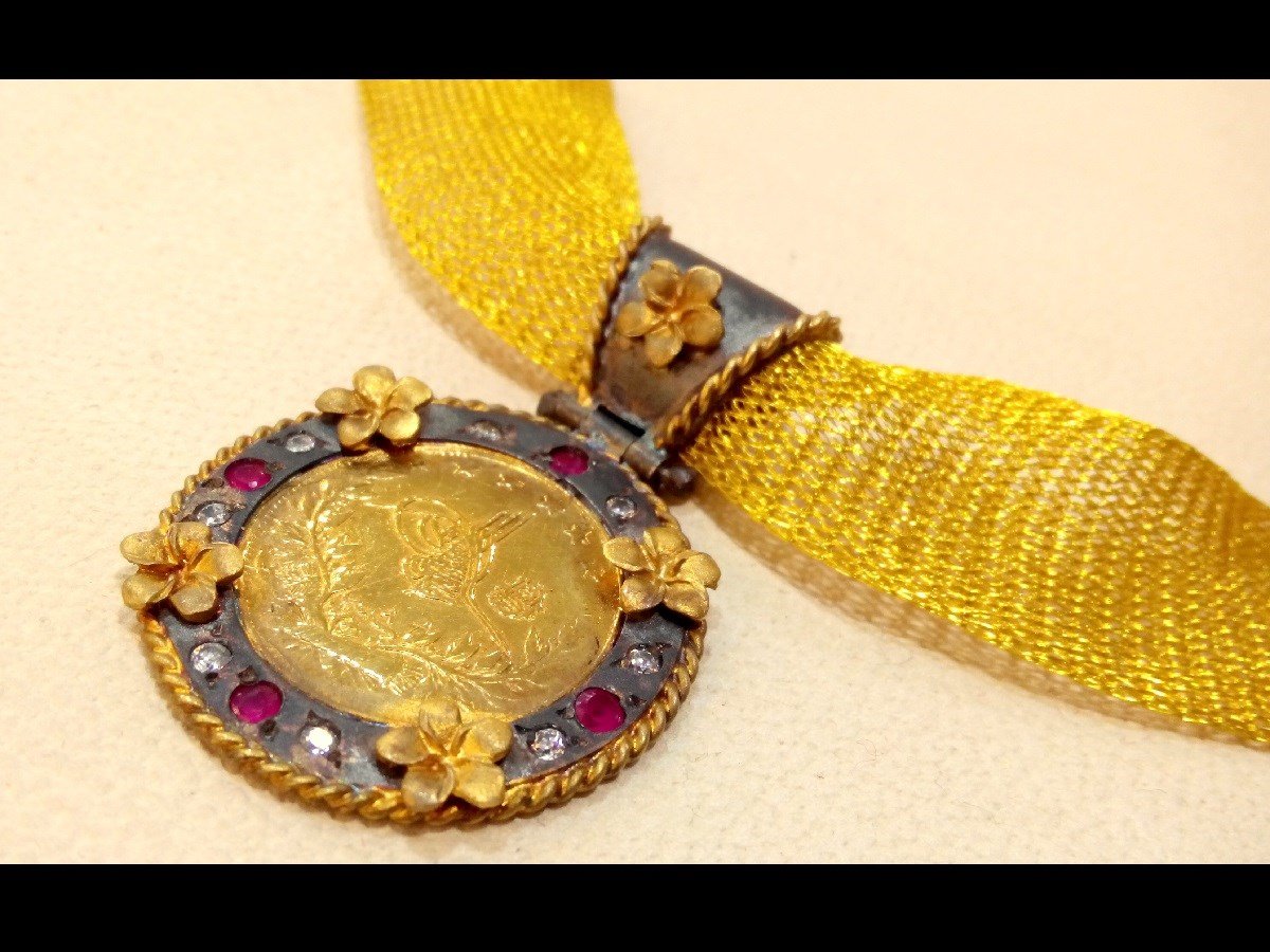 Reşat Tam Altın Özel El İşi Çİçek Çerçeveli Kolye