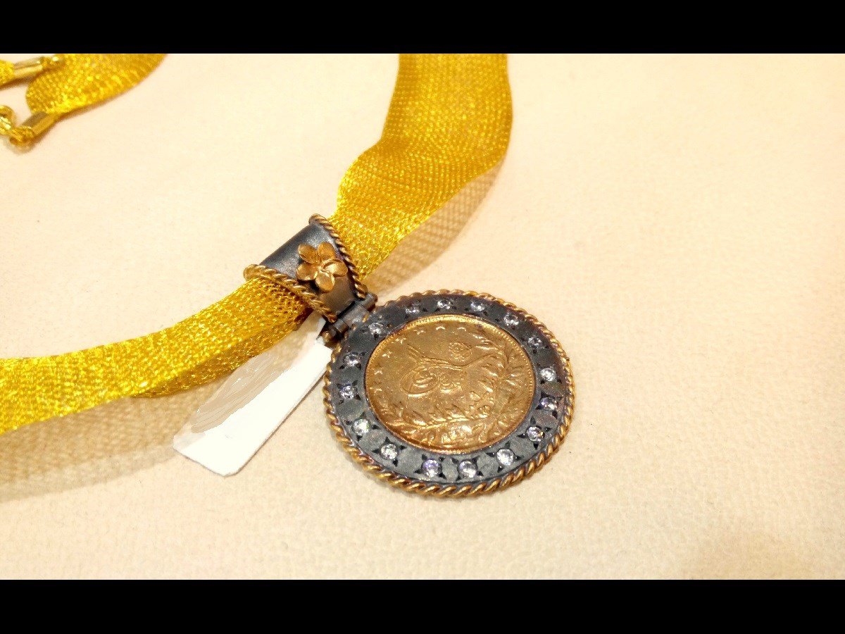 Reşat Tam Altın Özel El İşi Çİçek Çerçeveli Kolye