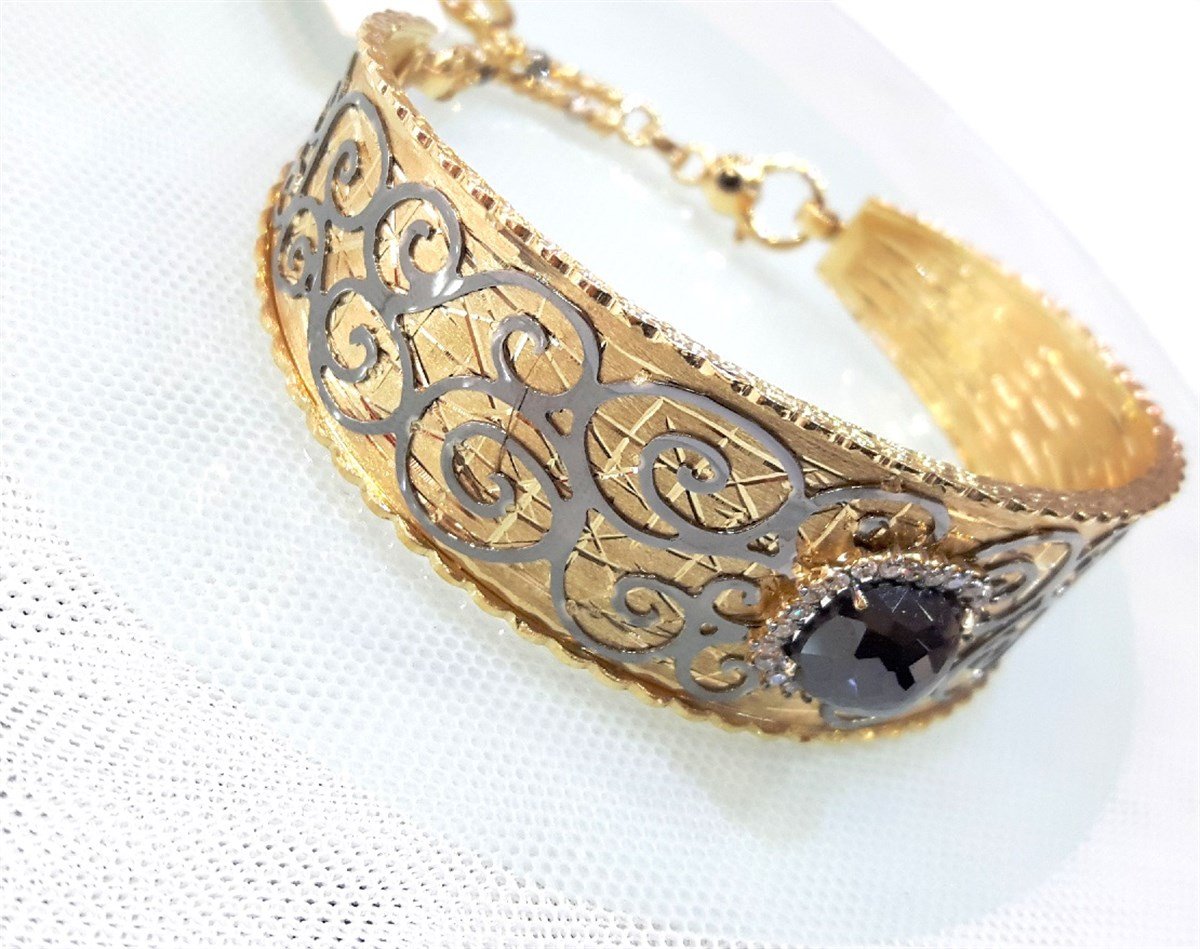 Siyah Taşlı Kelepçe Bilezik 14 Ayar Sarı Siyah Altın