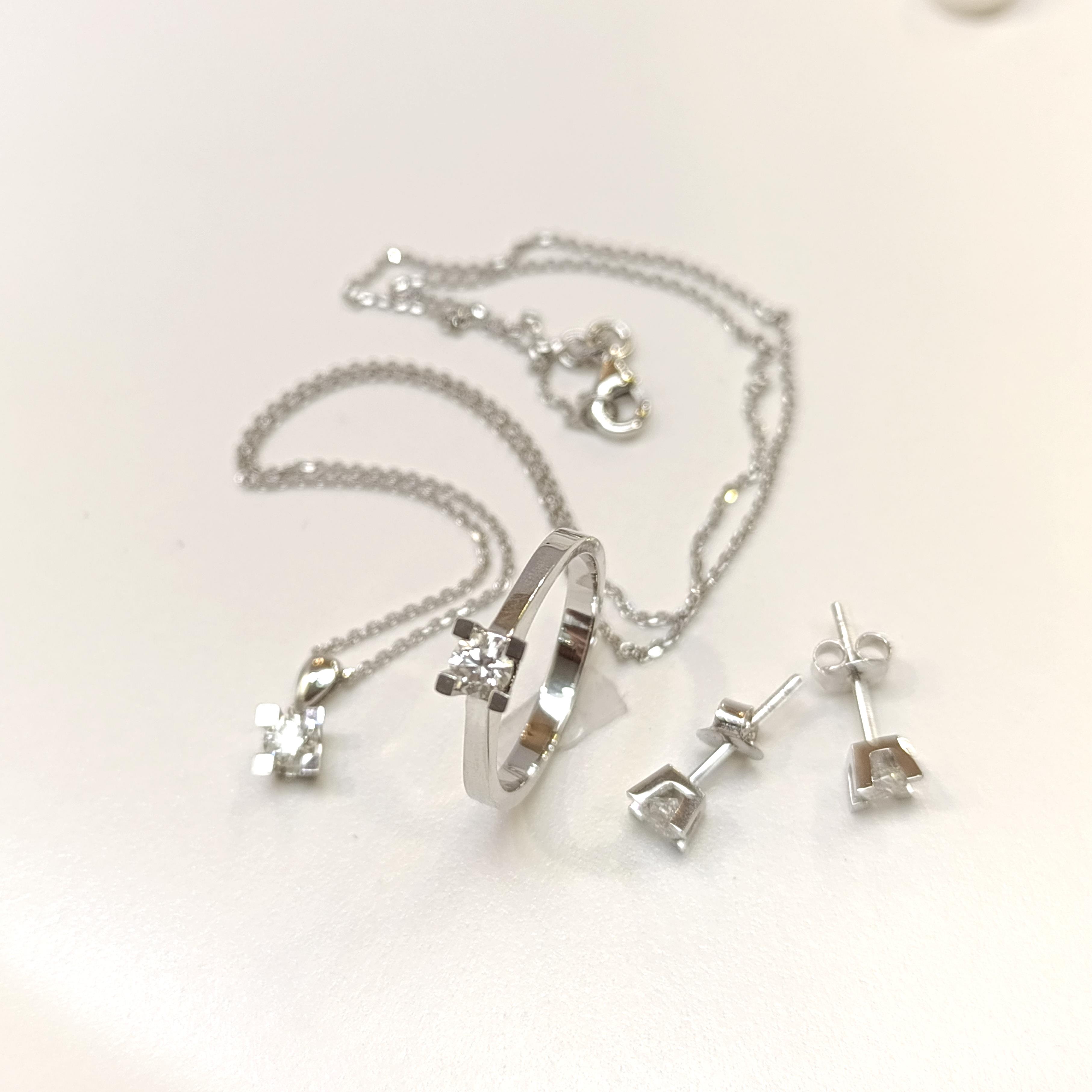 Pırlanta Tek Taş Set Takım 18 Ayar Altın HD Vİdeolu