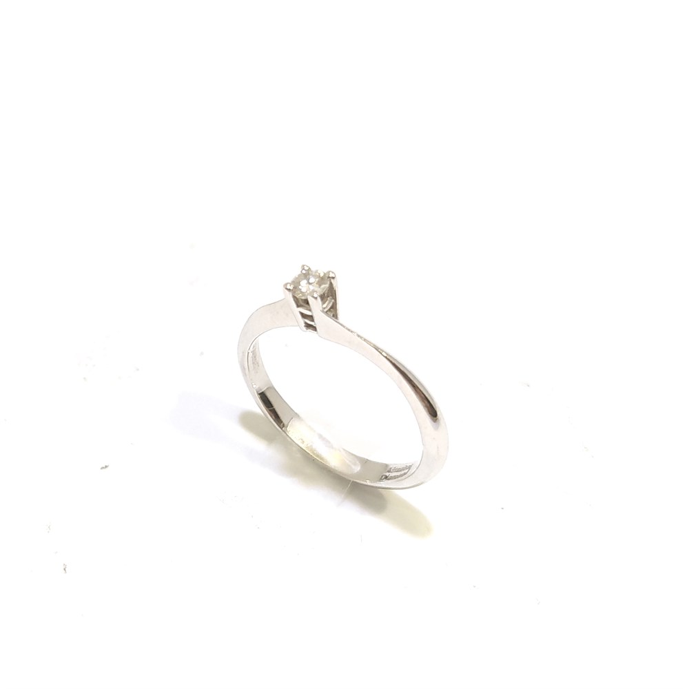 0.11ct H VS Pırlanta Tek TAş Yüzük 18 Ayar Altın