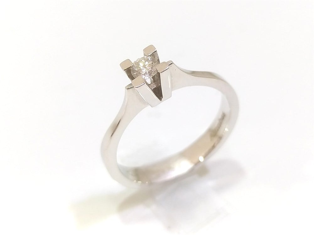 0.15ct H VS1 Pırlanta Tek TAş Yüzük 18 ayar Altın